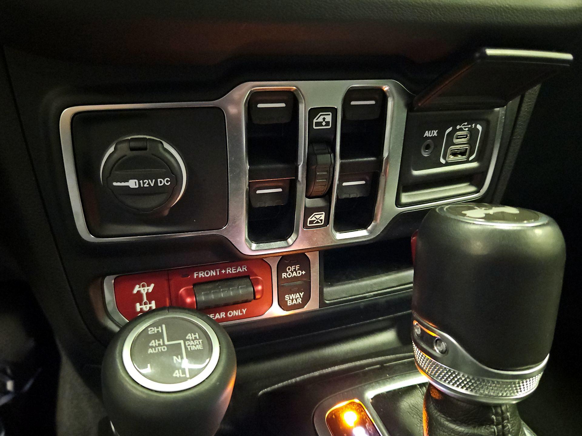 Thumbnail: 2024 Jeep Wrangler - 19