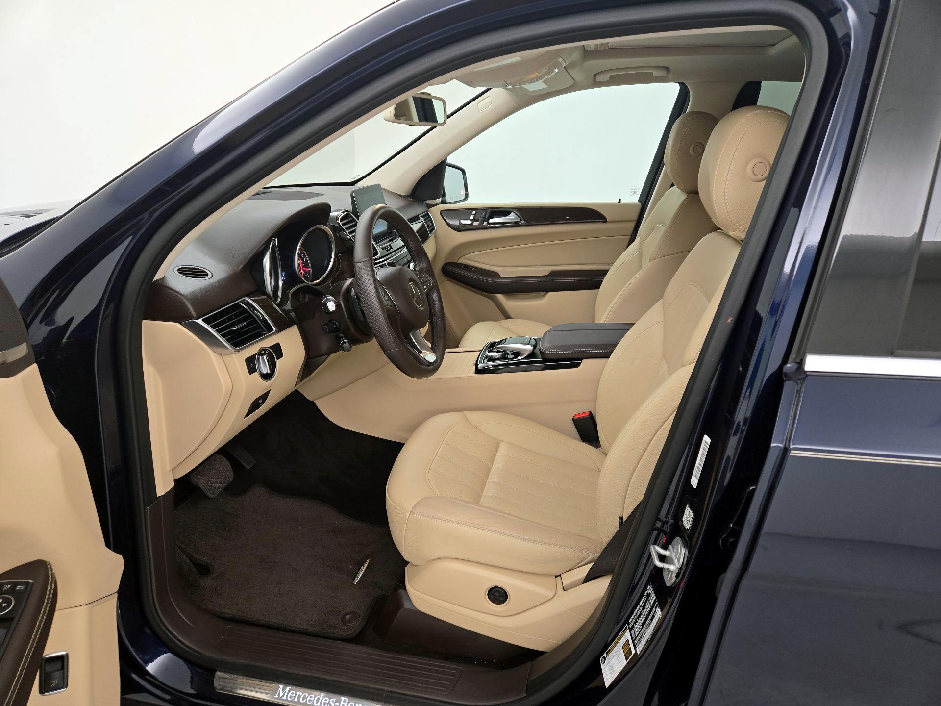 Thumbnail: 2017 Mercedes-Benz GLE - 11