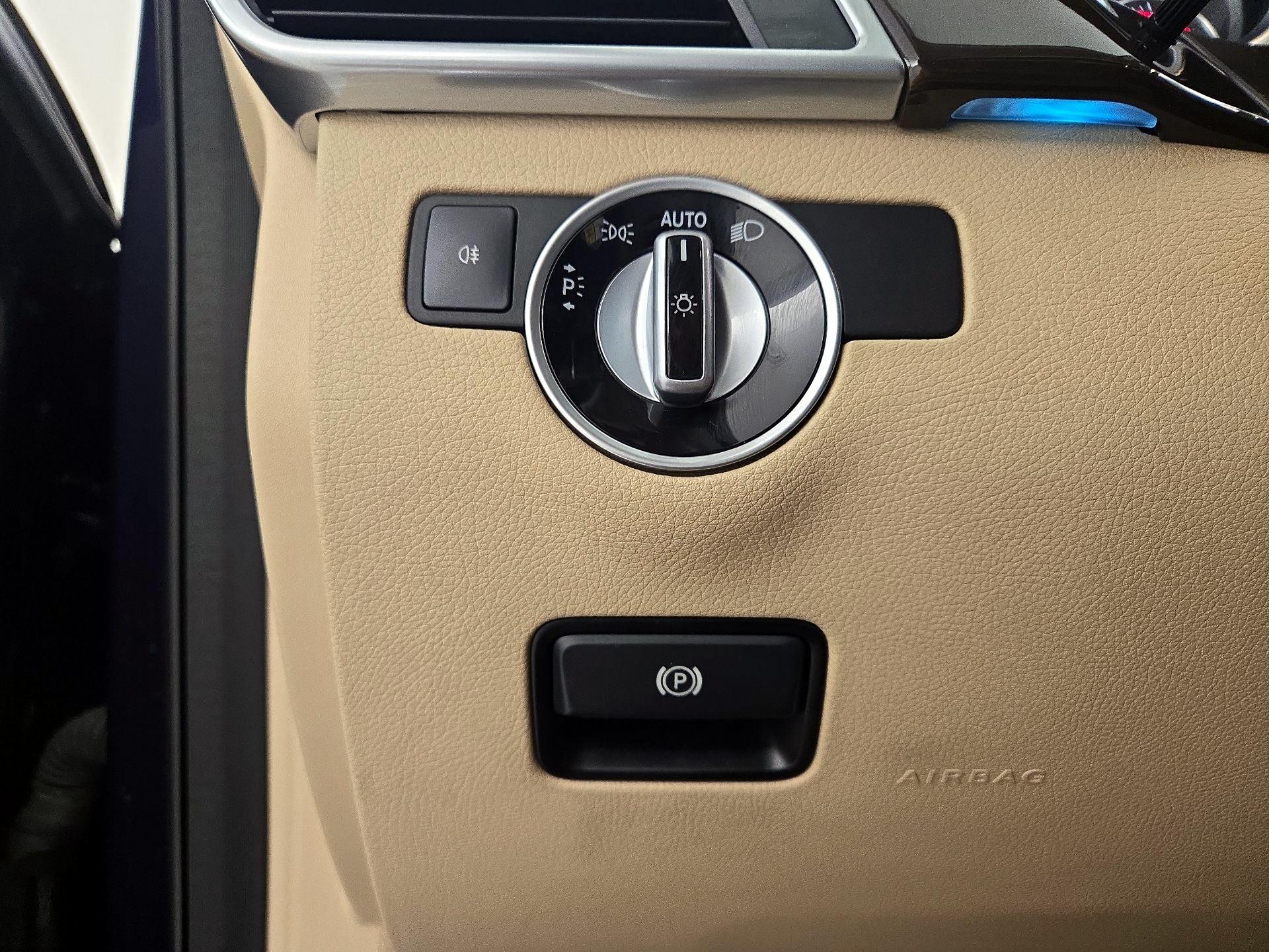 Thumbnail: 2017 Mercedes-Benz GLE - 13