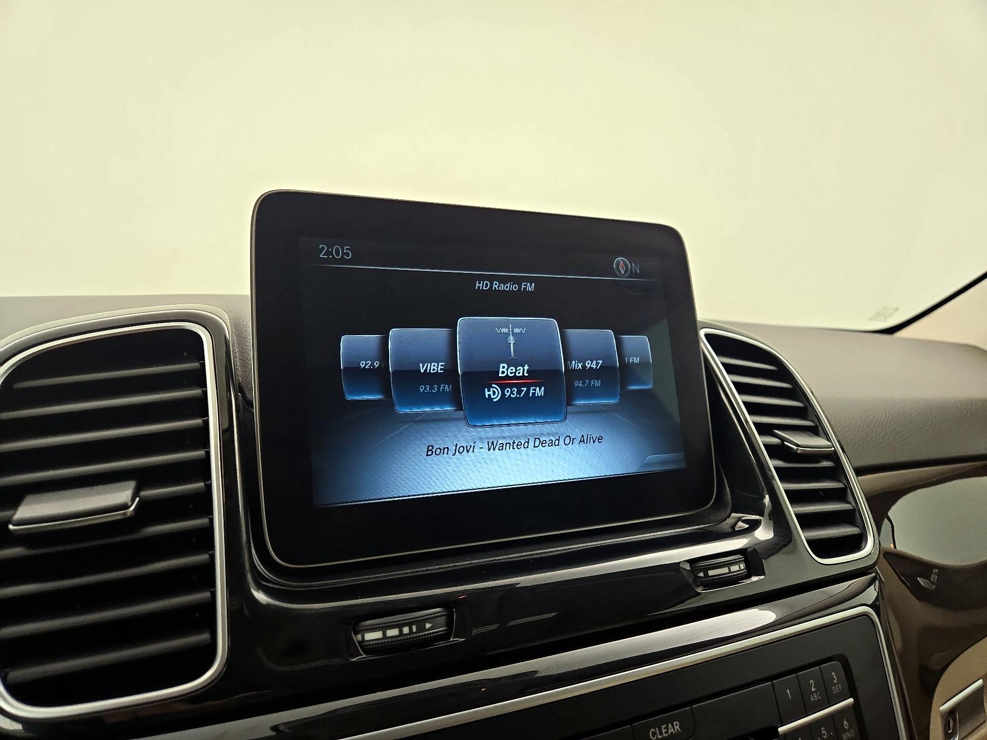 Thumbnail: 2017 Mercedes-Benz GLE - 16