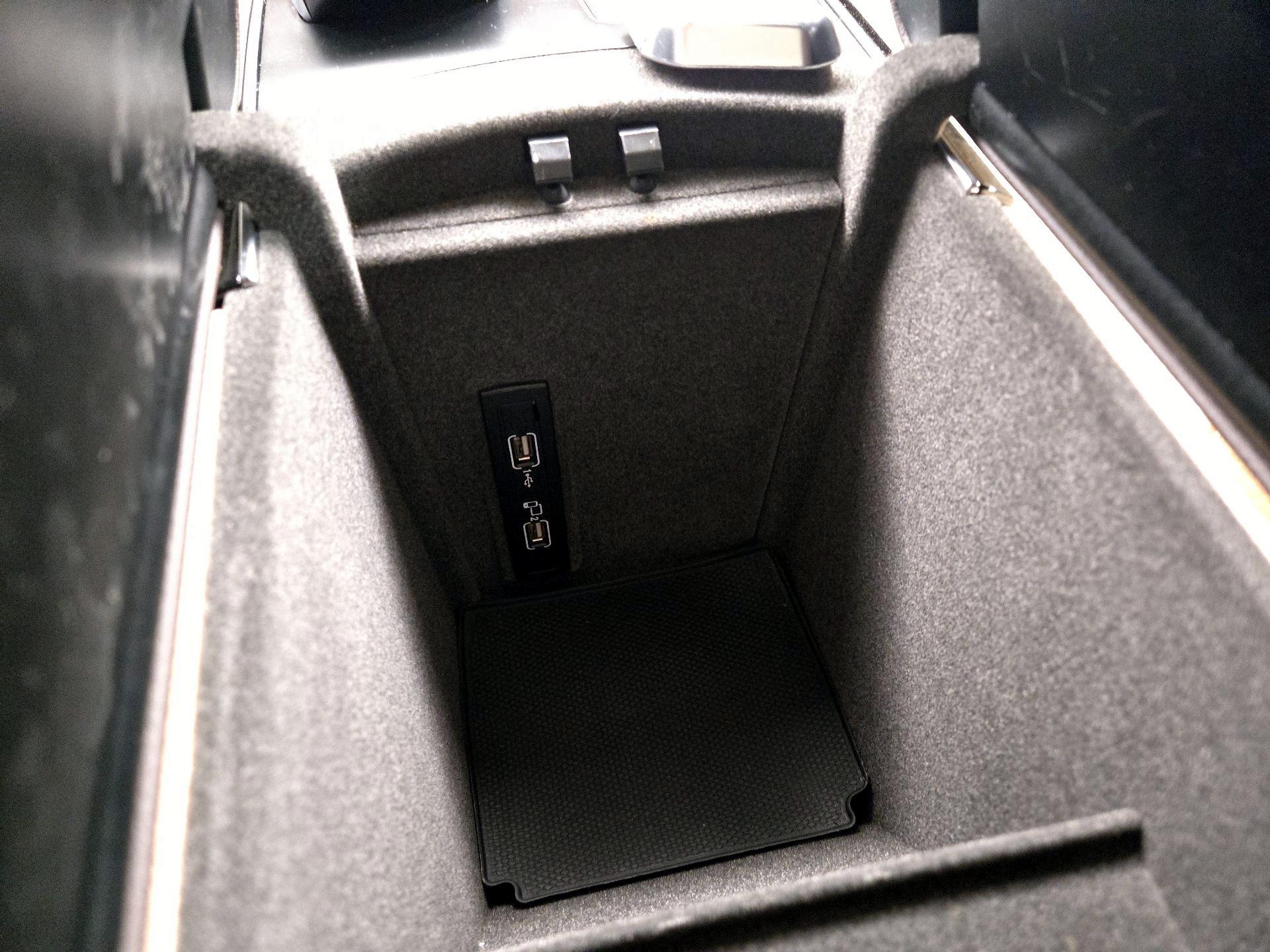 Thumbnail: 2017 Mercedes-Benz GLE - 19