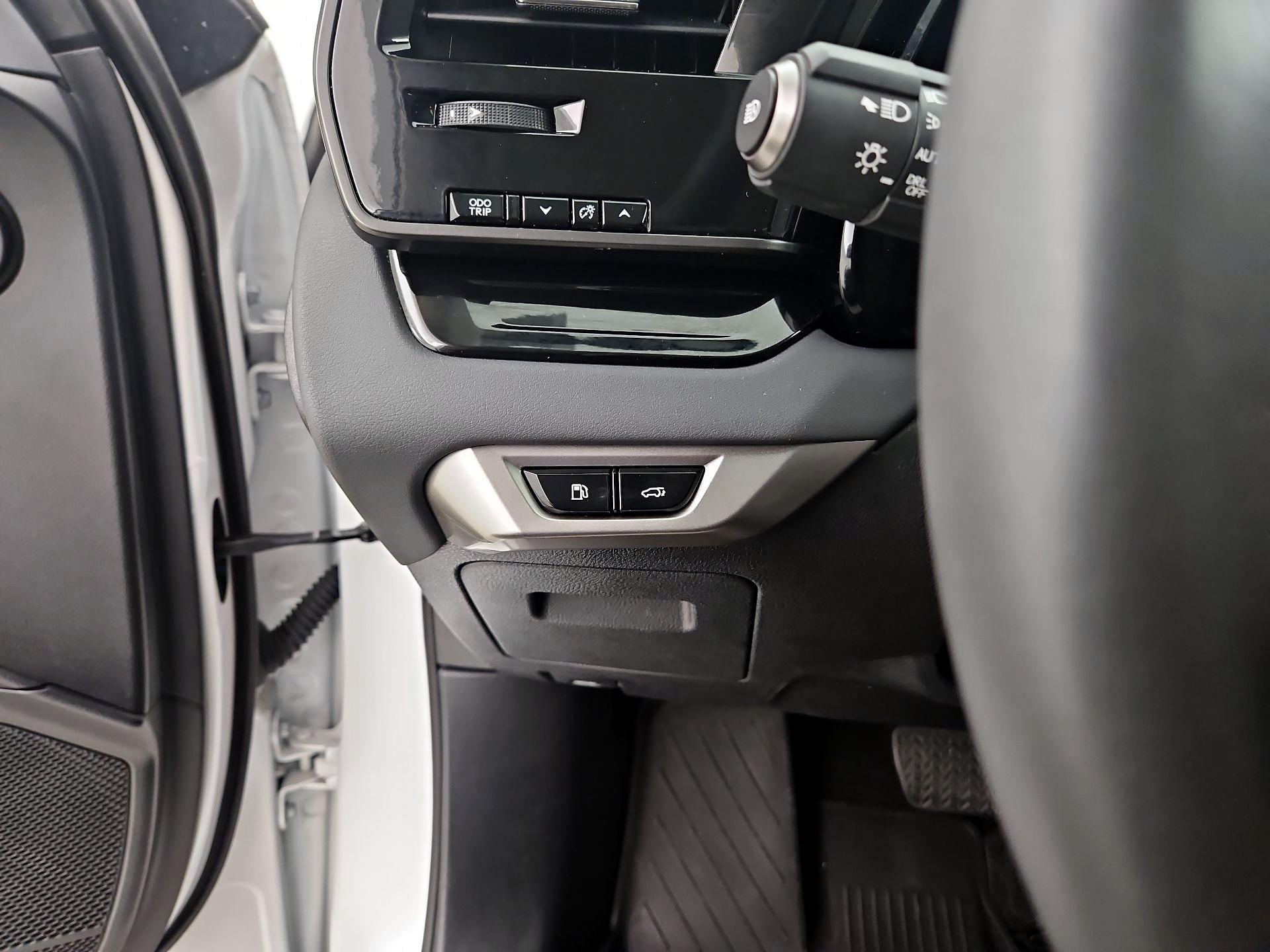 Thumbnail: 2024 Lexus RX - 13