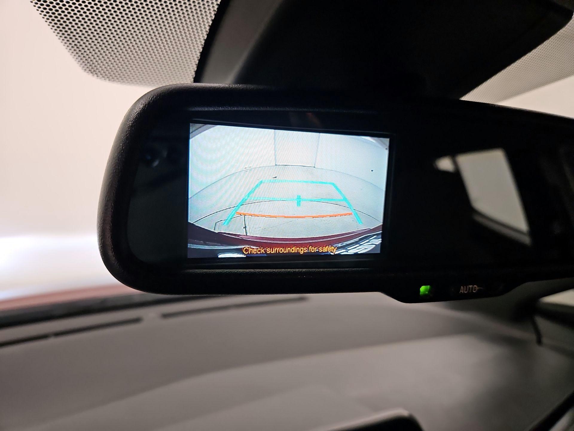 Thumbnail: 2018 Toyota C-HR - 14