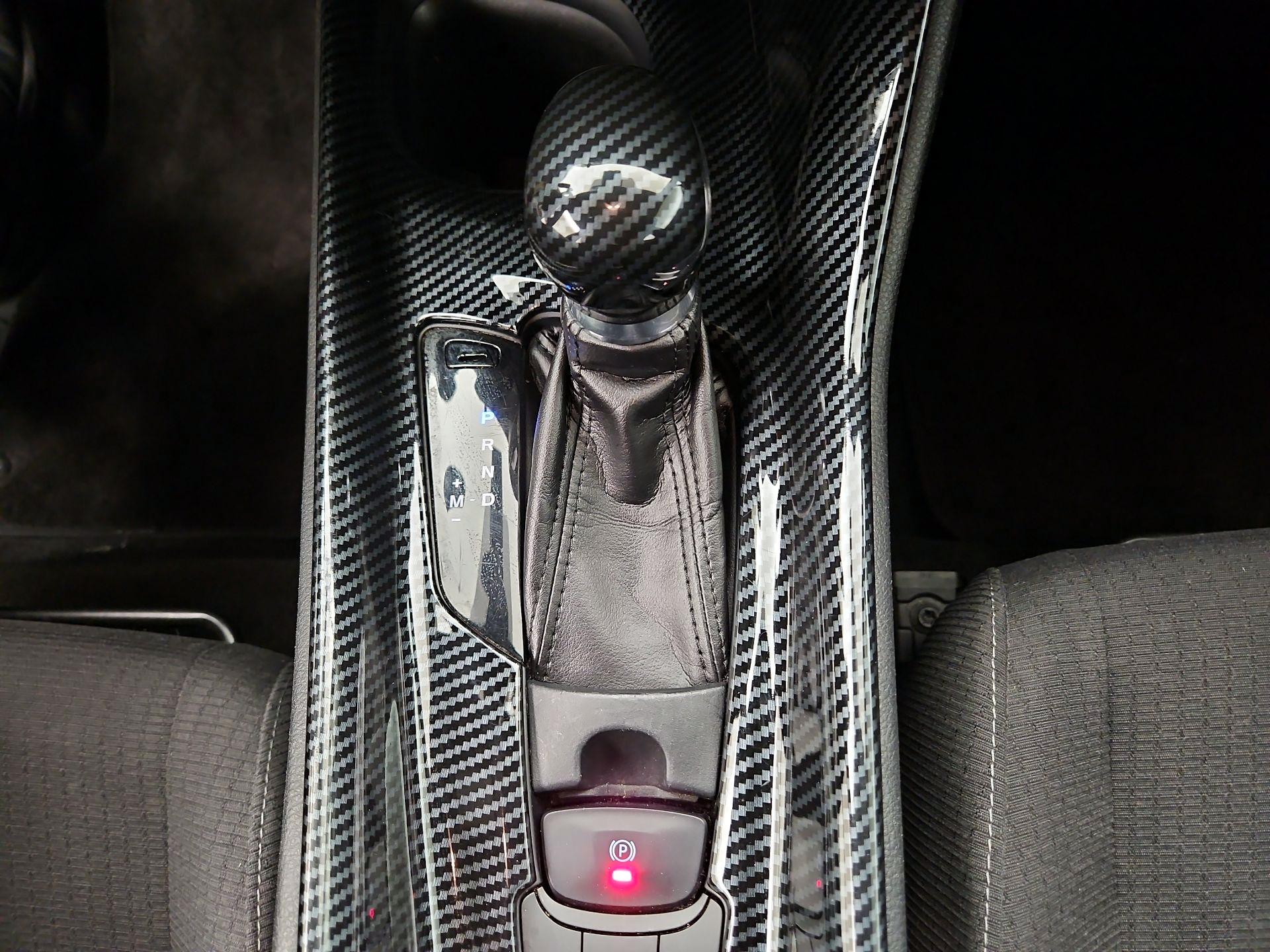 Thumbnail: 2018 Toyota C-HR - 17