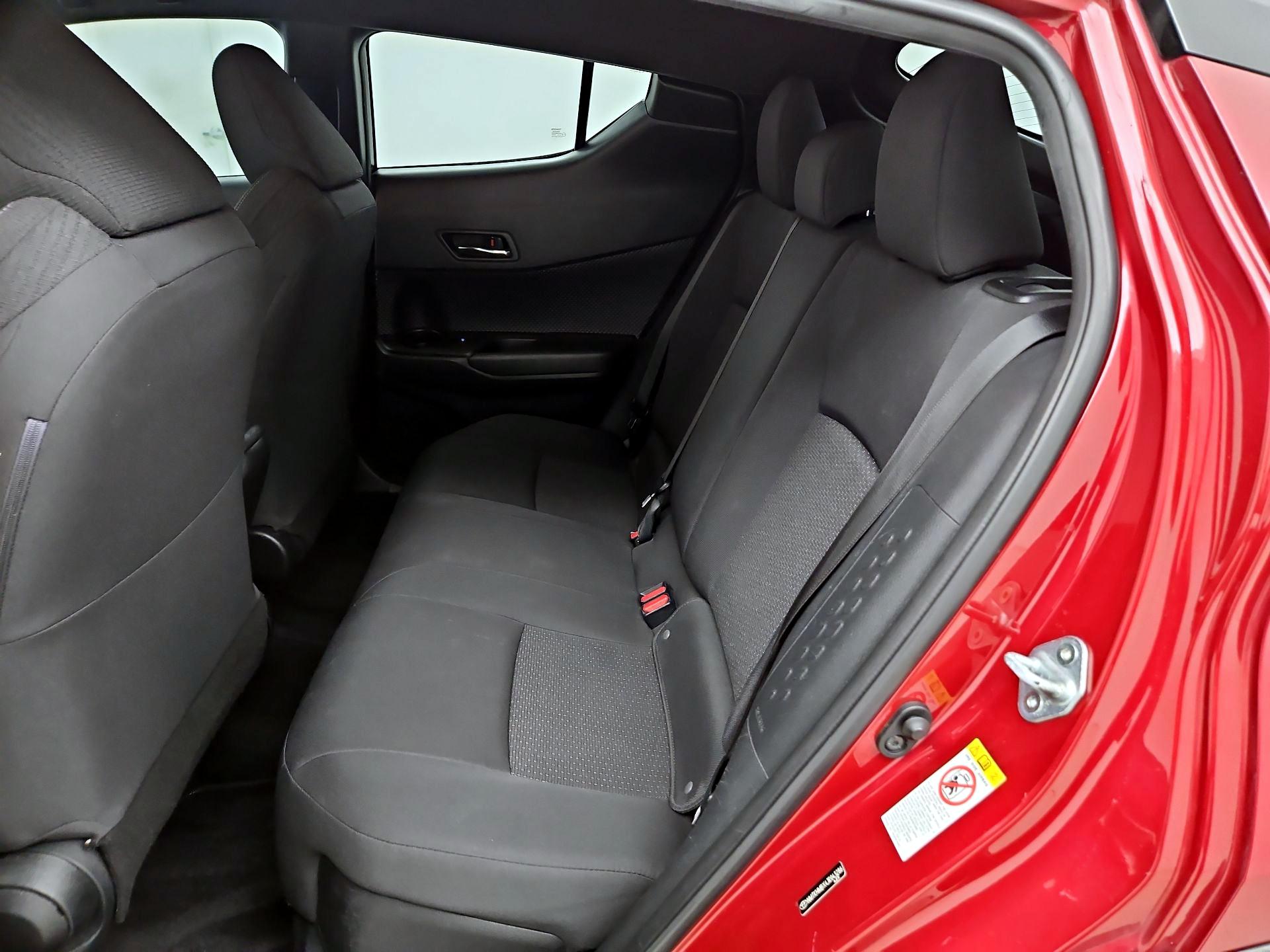 Thumbnail: 2018 Toyota C-HR - 19