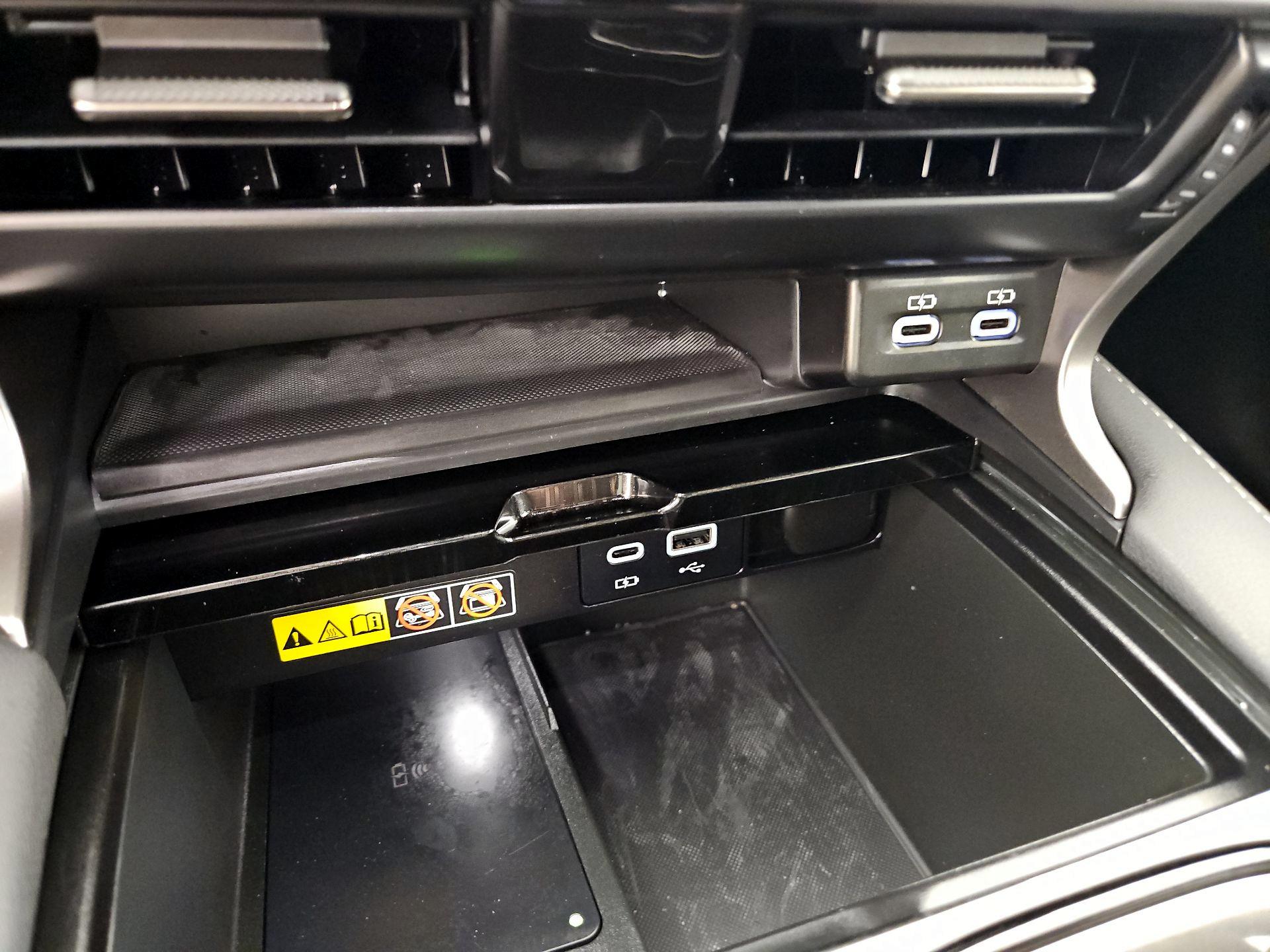 Thumbnail: 2024 Lexus RX - 18