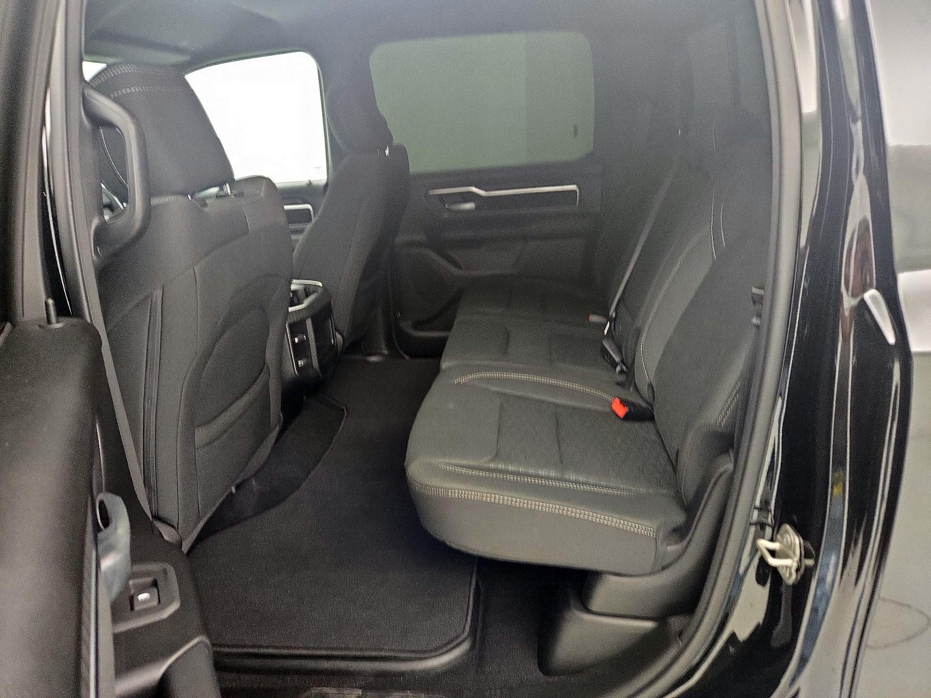 Thumbnail: 2025 RAM 1500 - 19