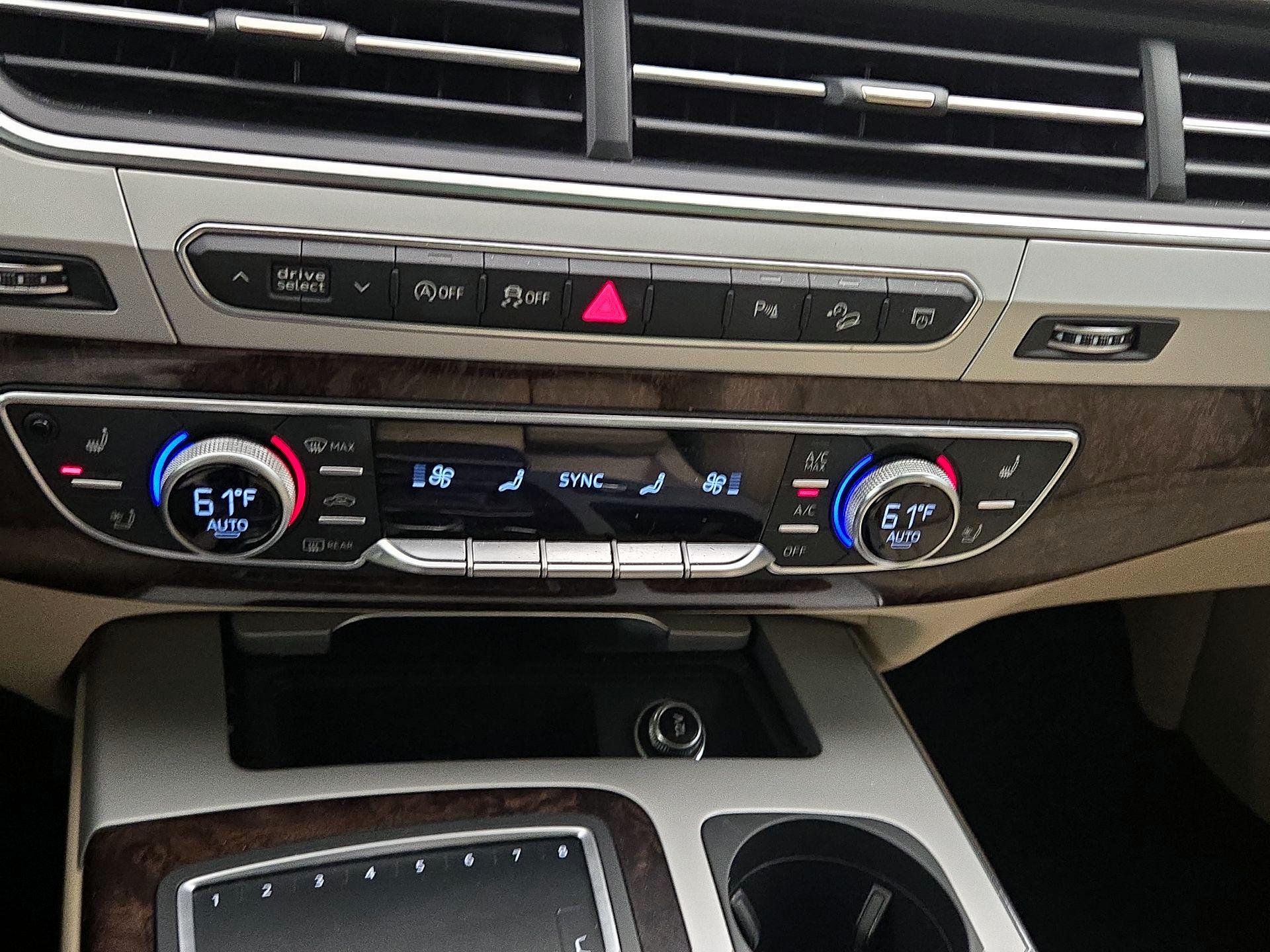 Thumbnail: 2019 Audi Q7 - 17