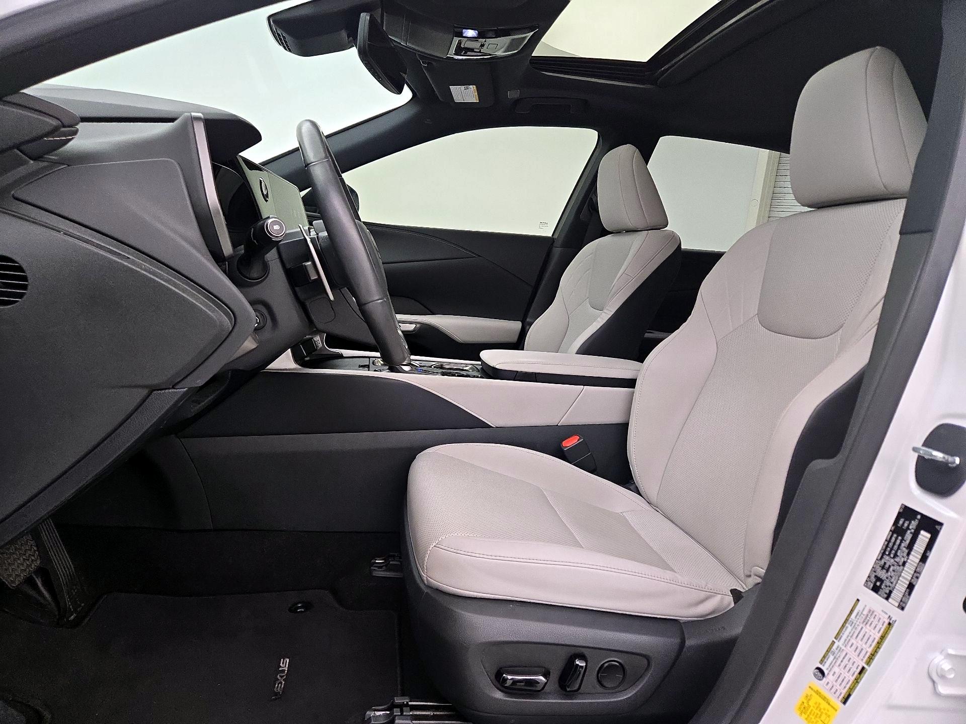 Thumbnail: 2023 Lexus RX - 11