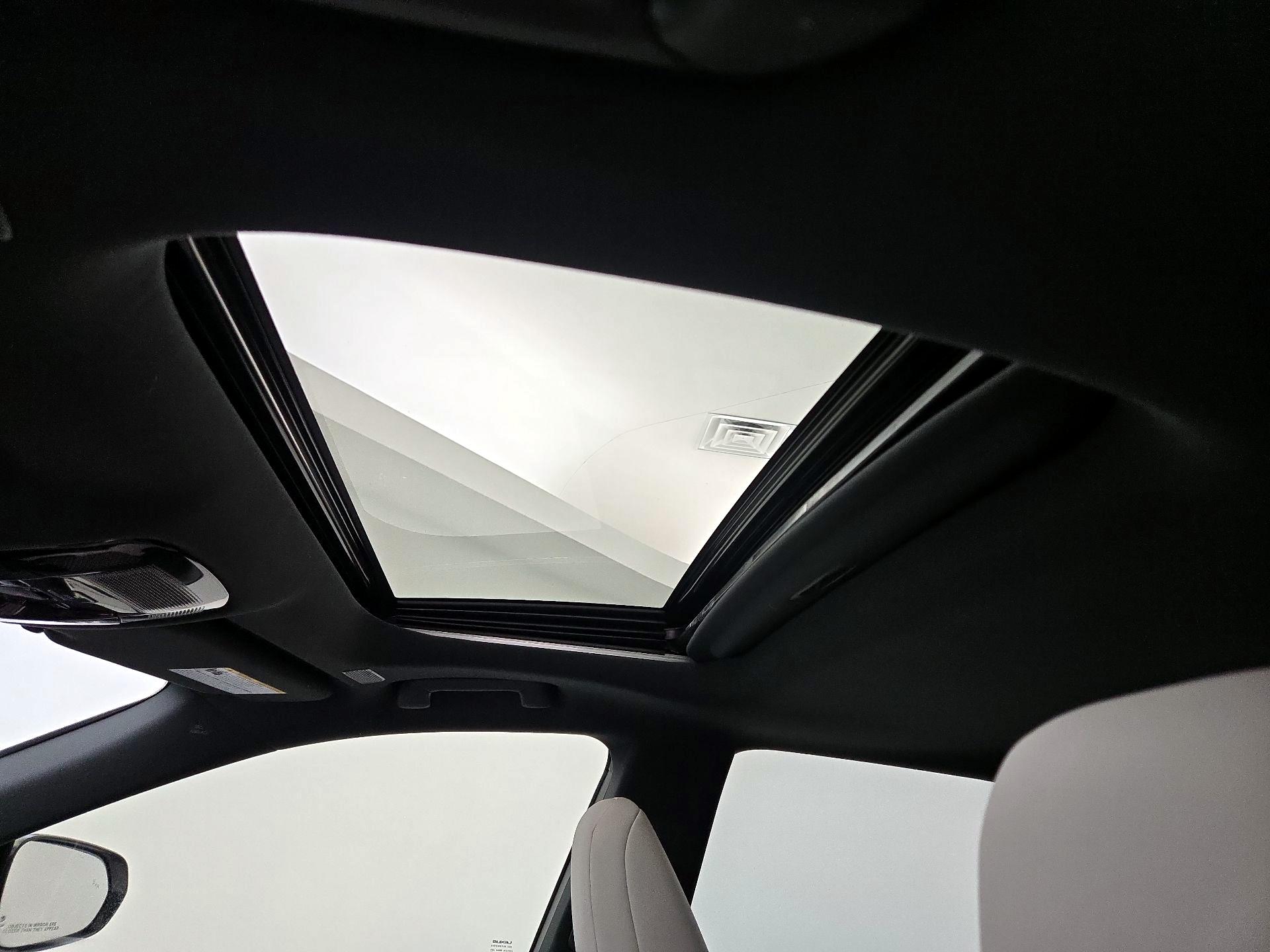 Thumbnail: 2023 Lexus RX - 19