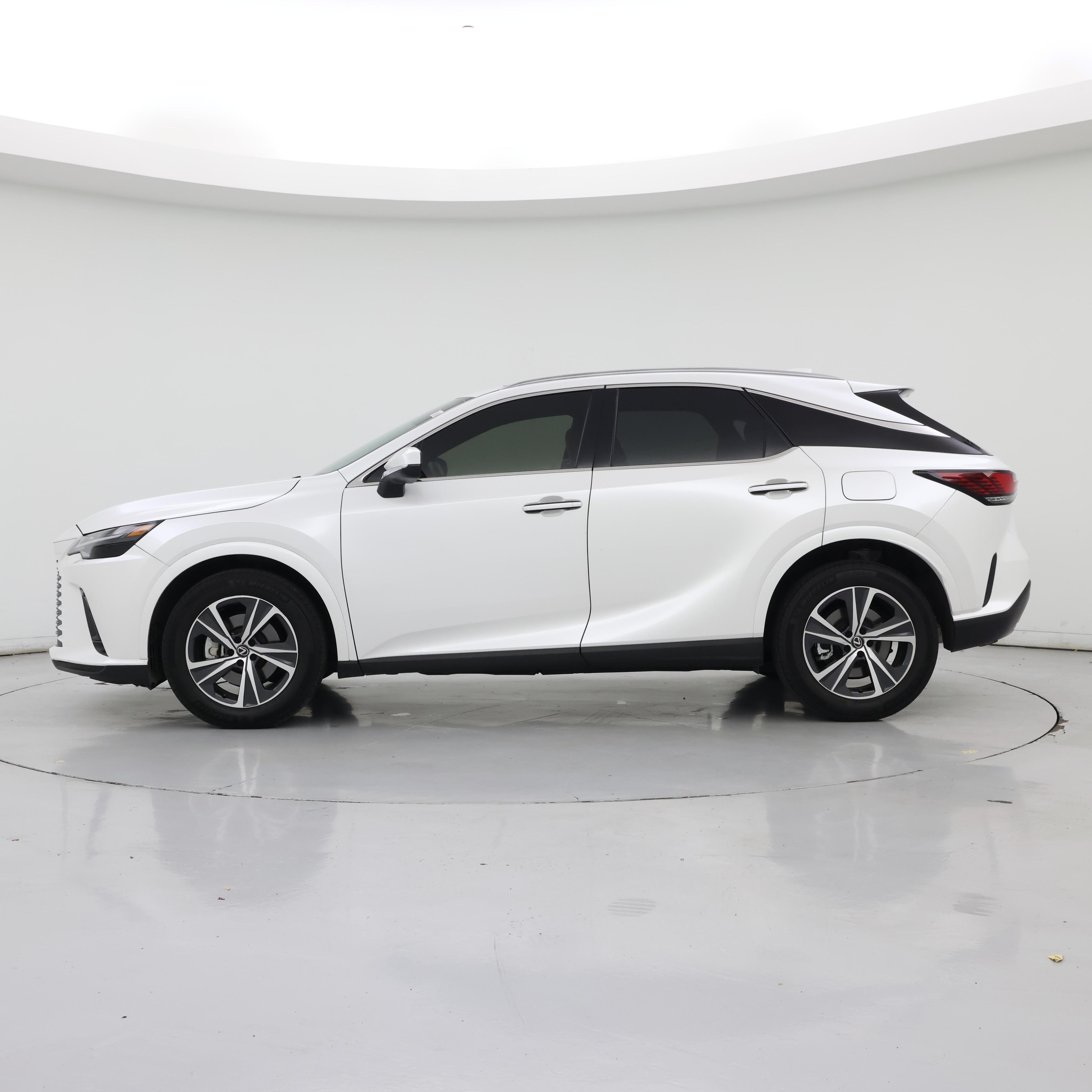 Thumbnail: 2023 Lexus RX - 3