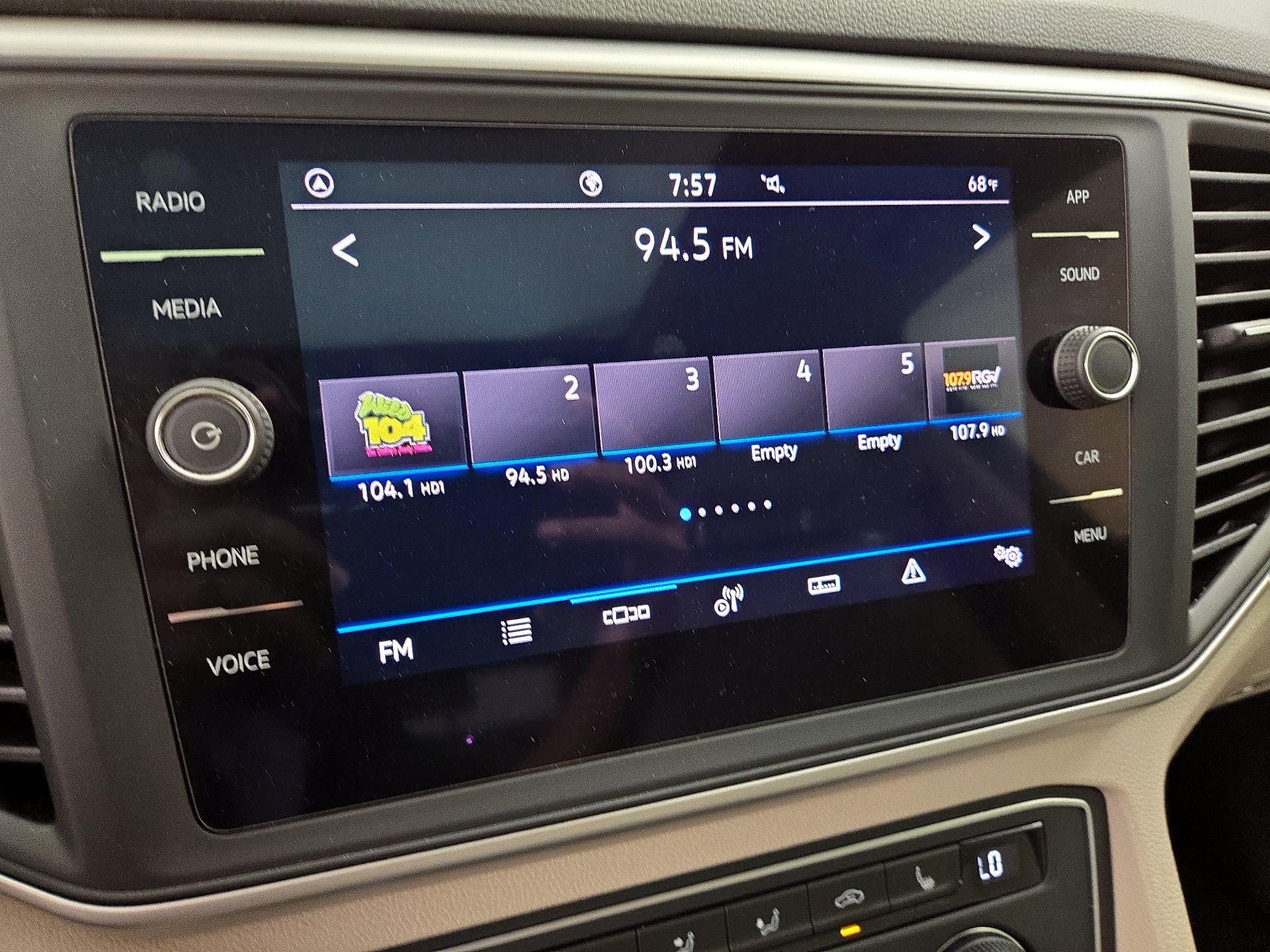 Thumbnail: 2021 Volkswagen Atlas - 15