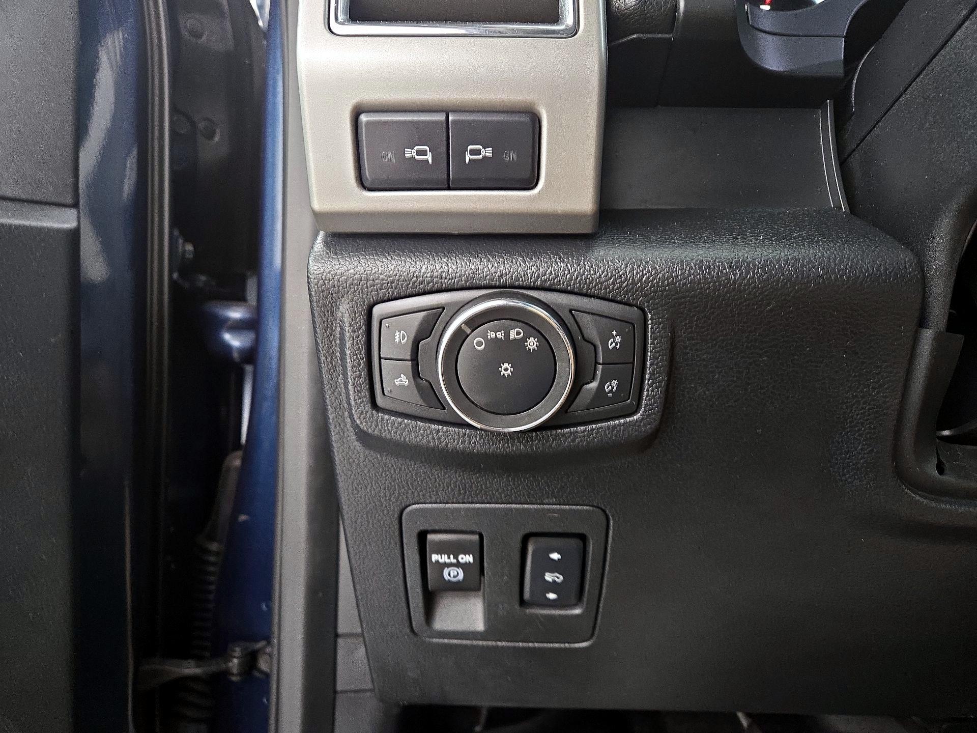 Thumbnail: 2015 Ford F-150 - 13