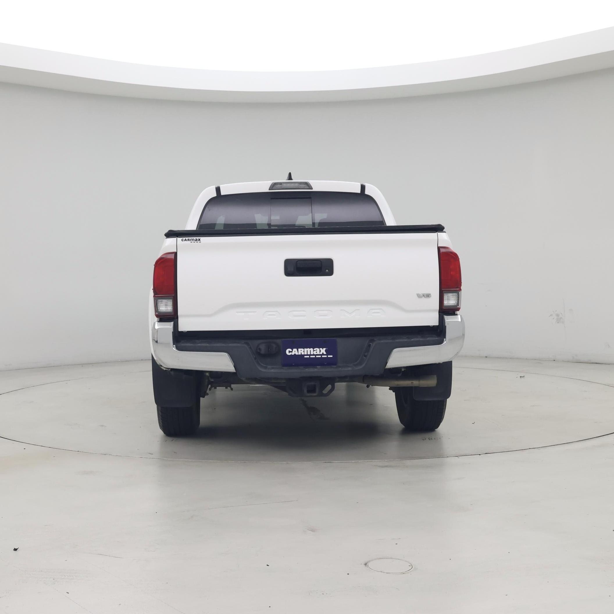 Thumbnail: 2018 Toyota Tacoma - 6