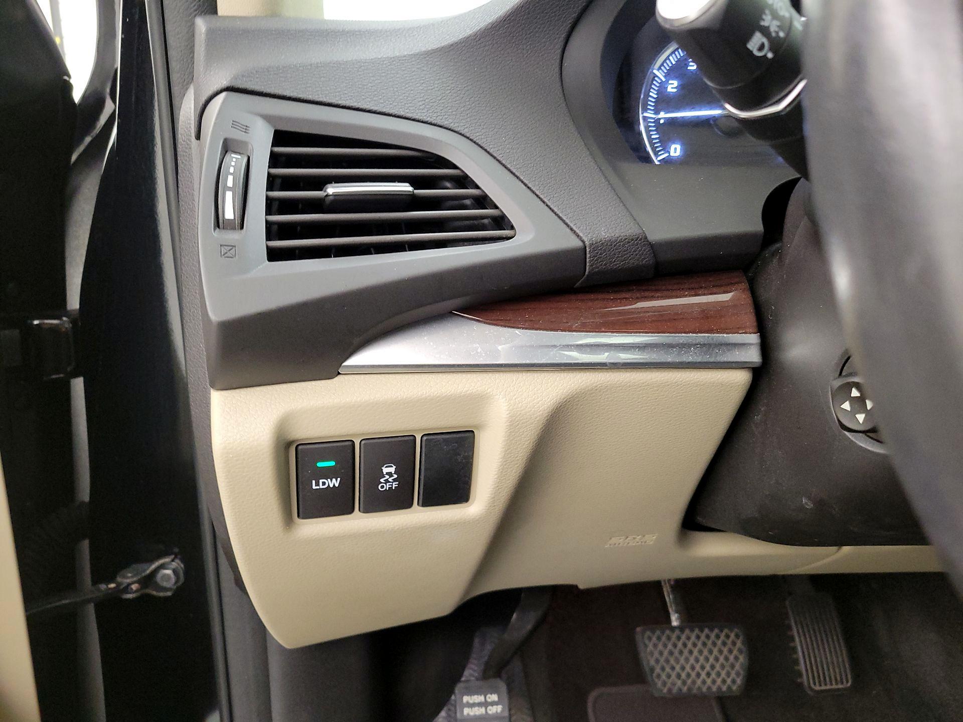 Thumbnail: 2014 Acura MDX - 13