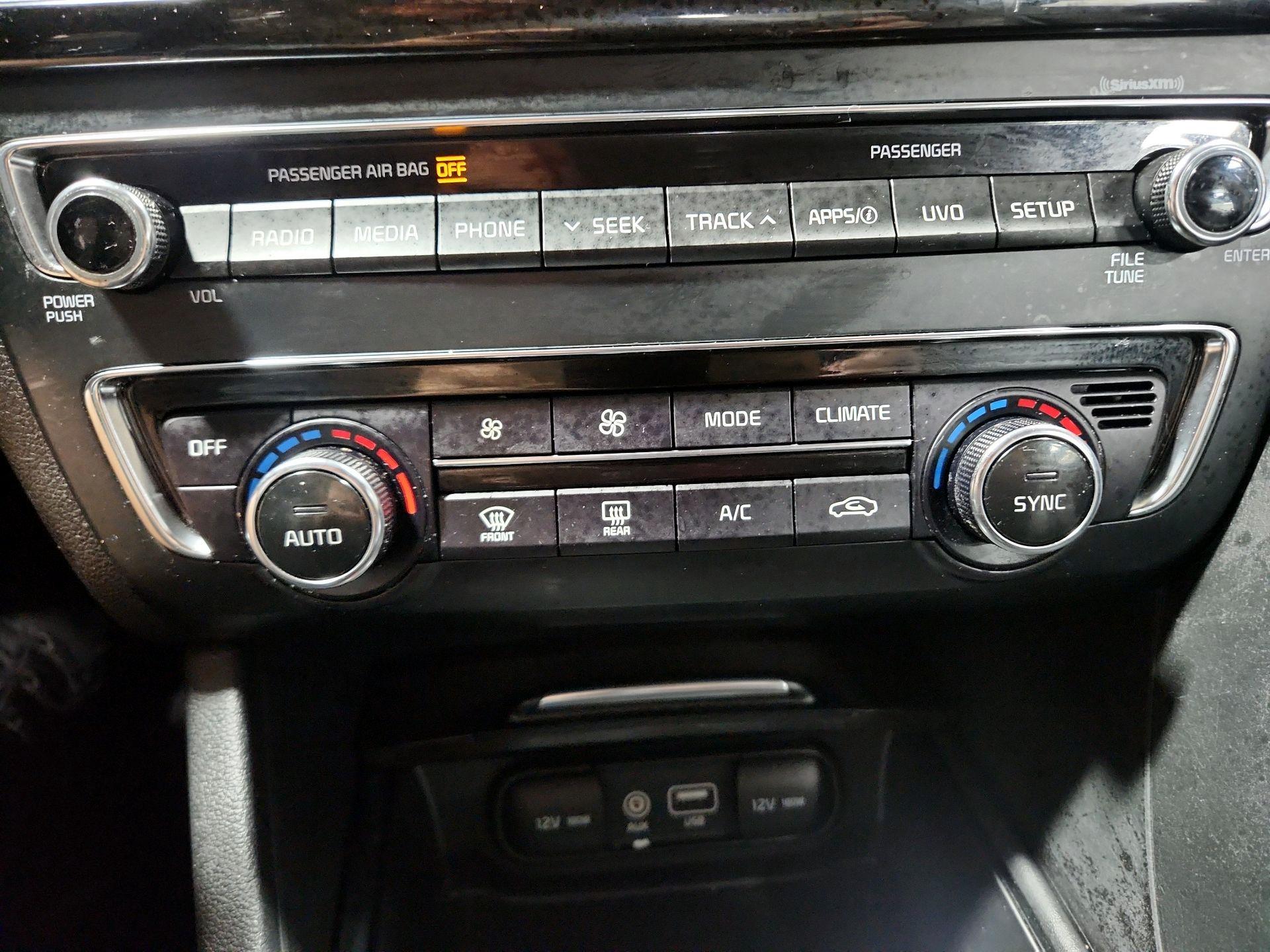 Thumbnail: 2018 Kia Optima - 14