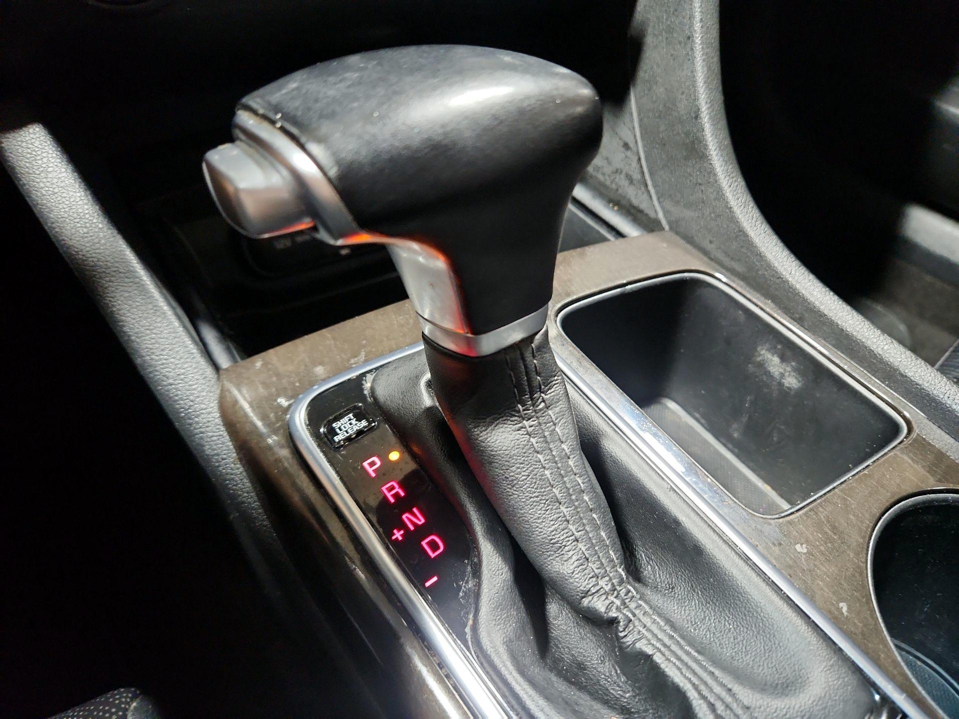 Thumbnail: 2018 Kia Optima - 15