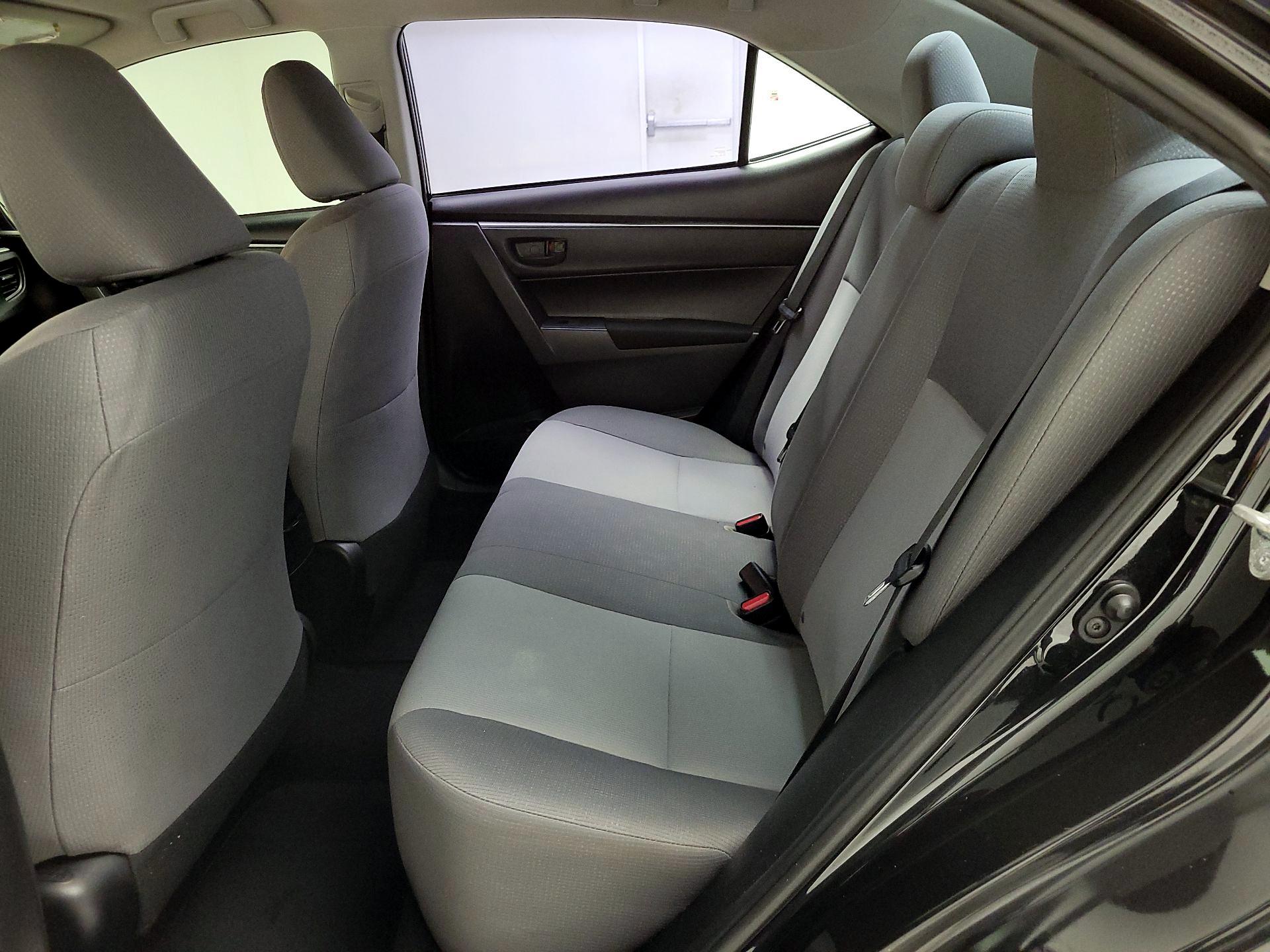 Thumbnail: 2016 Toyota Corolla - 18