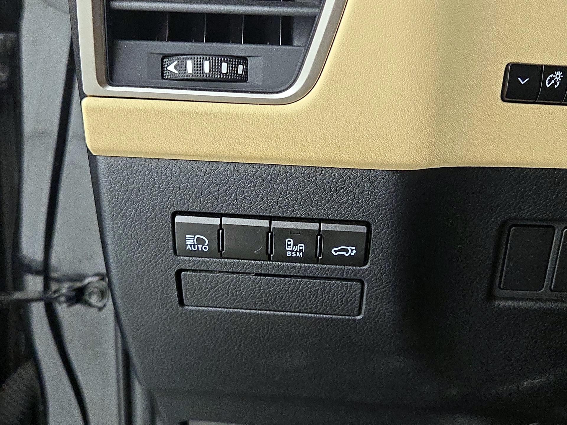 Thumbnail: 2020 Lexus NX - 13