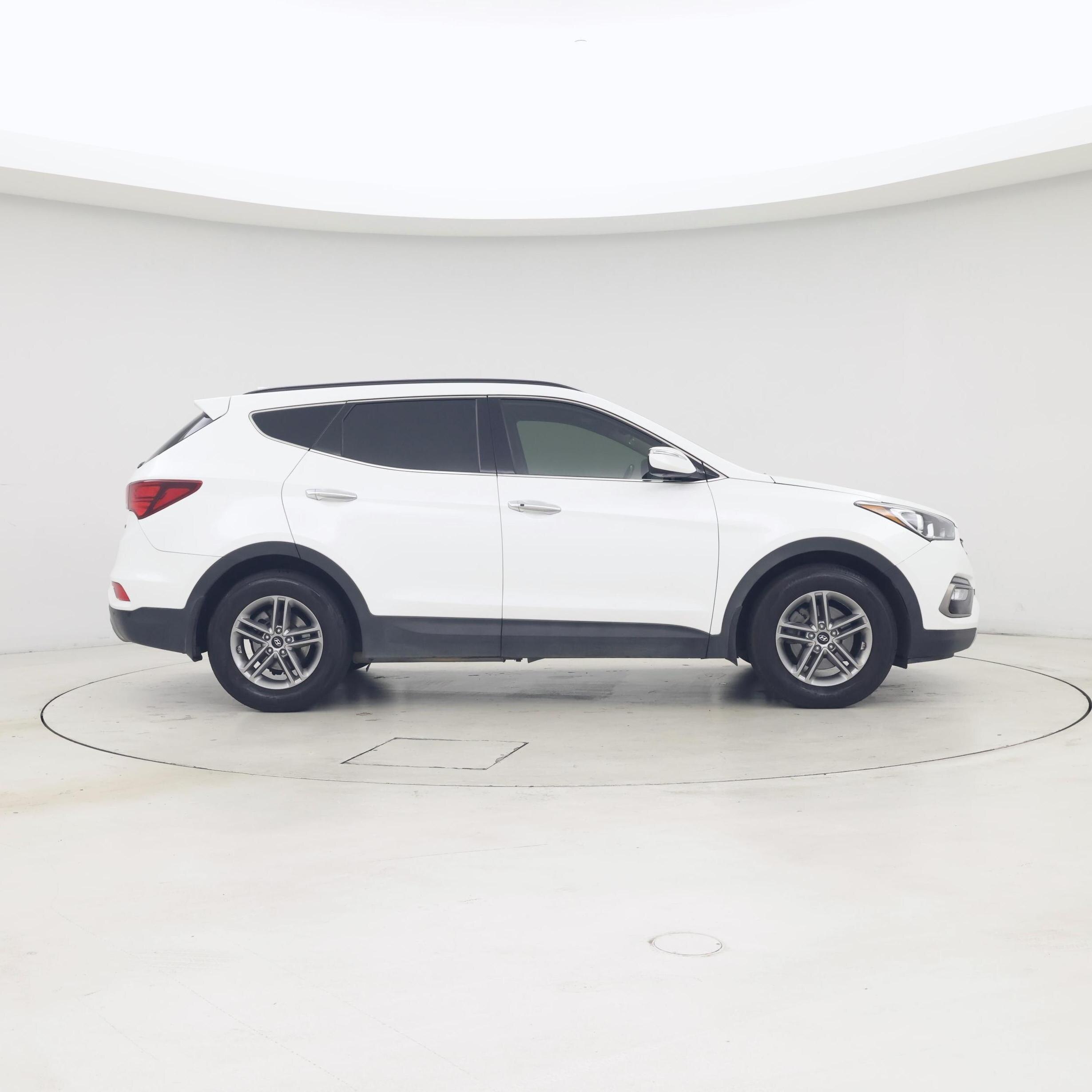 Thumbnail: 2017 Hyundai Santa Fe - 7