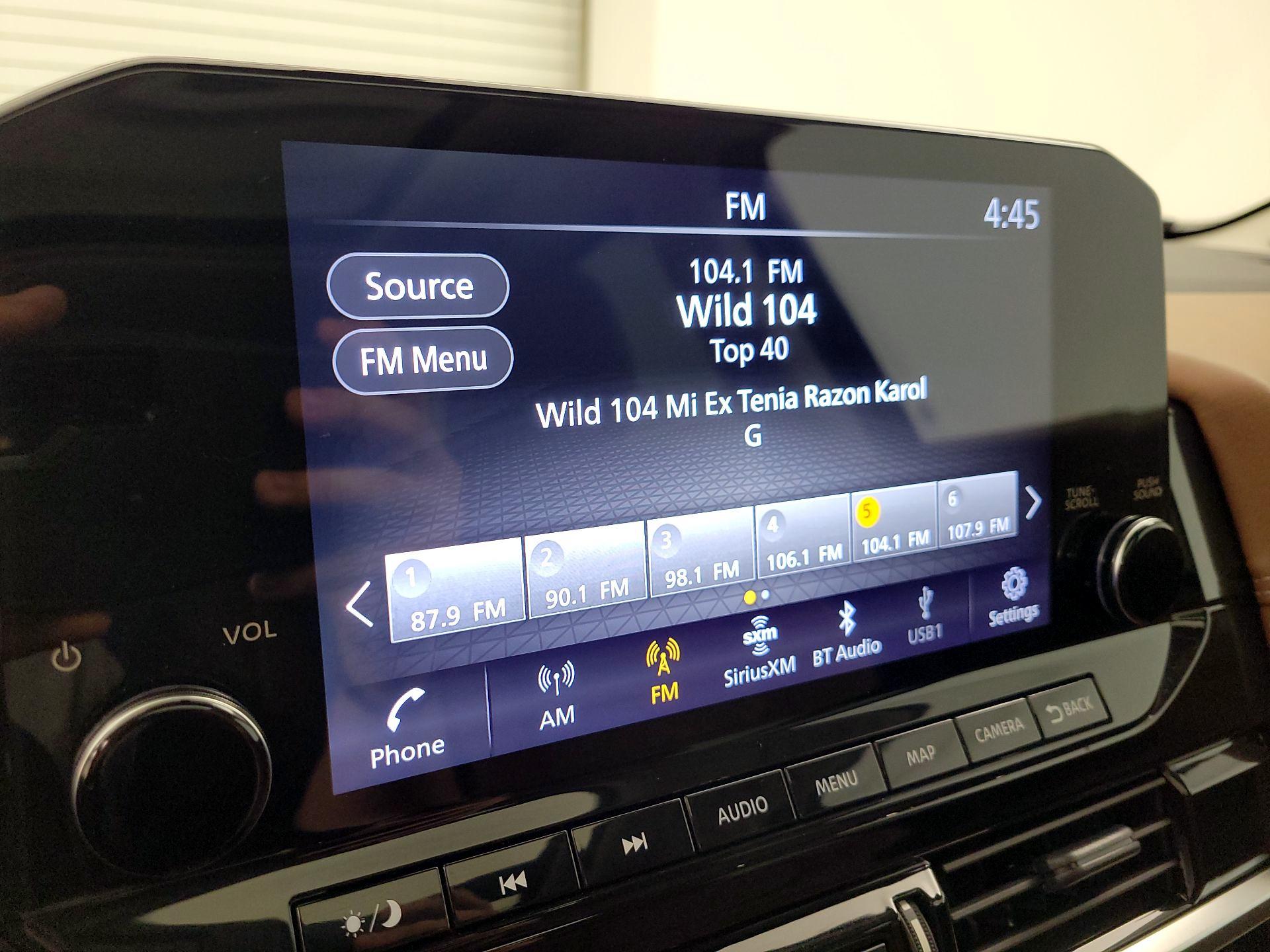 Thumbnail: 2023 Nissan Pathfinder - 16