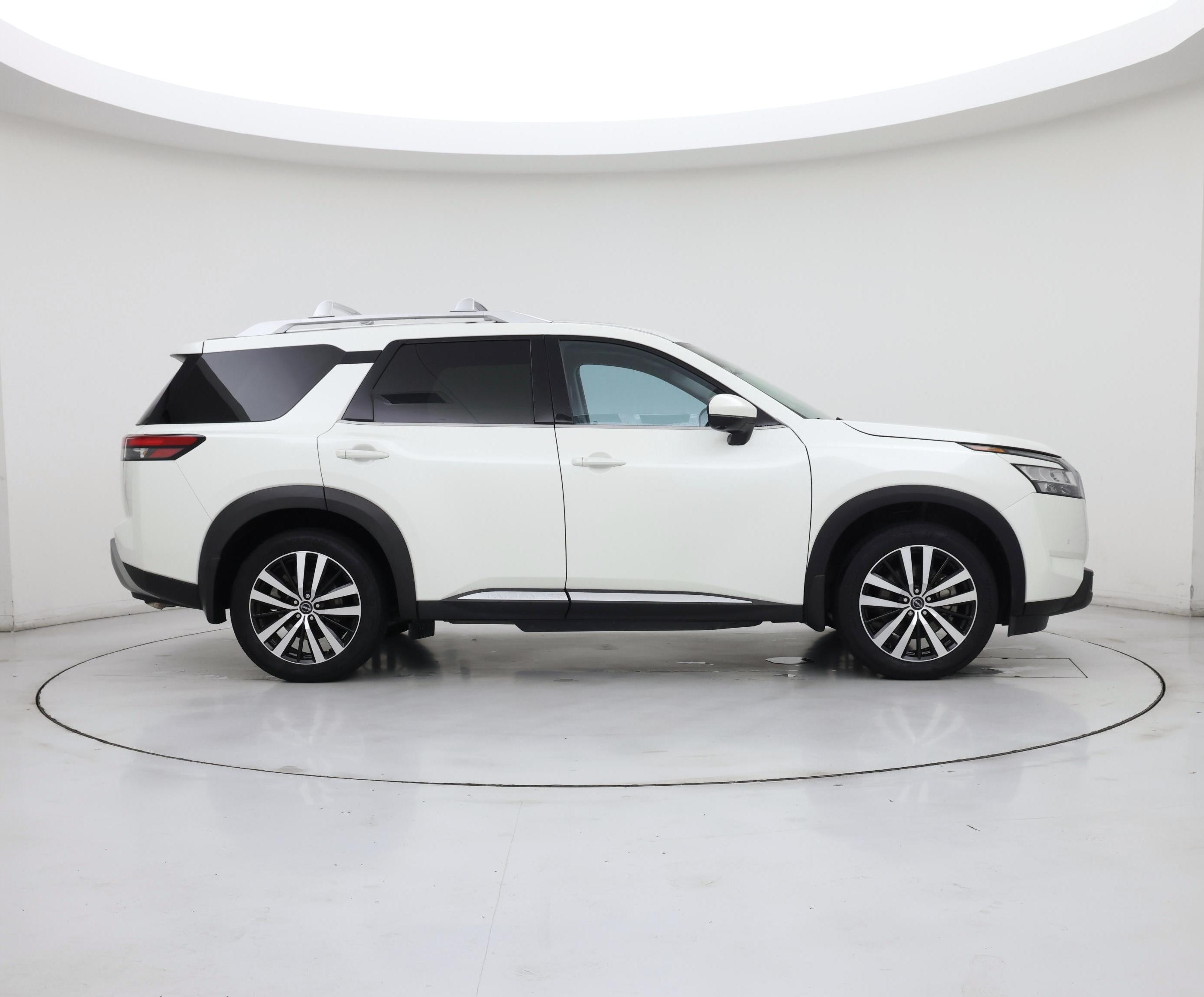 Thumbnail: 2023 Nissan Pathfinder - 7