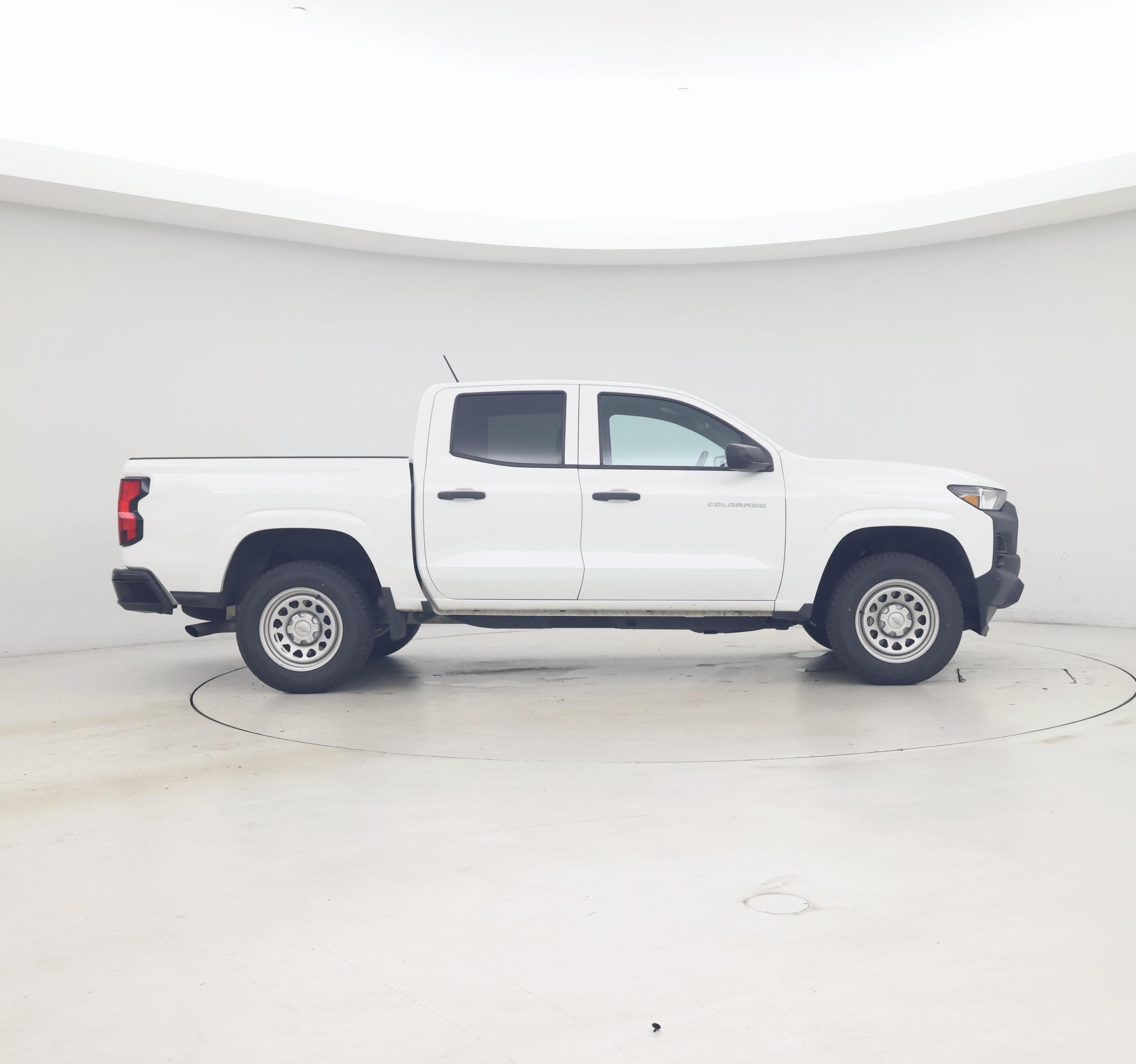 Thumbnail: 2023 Chevrolet Colorado - 7