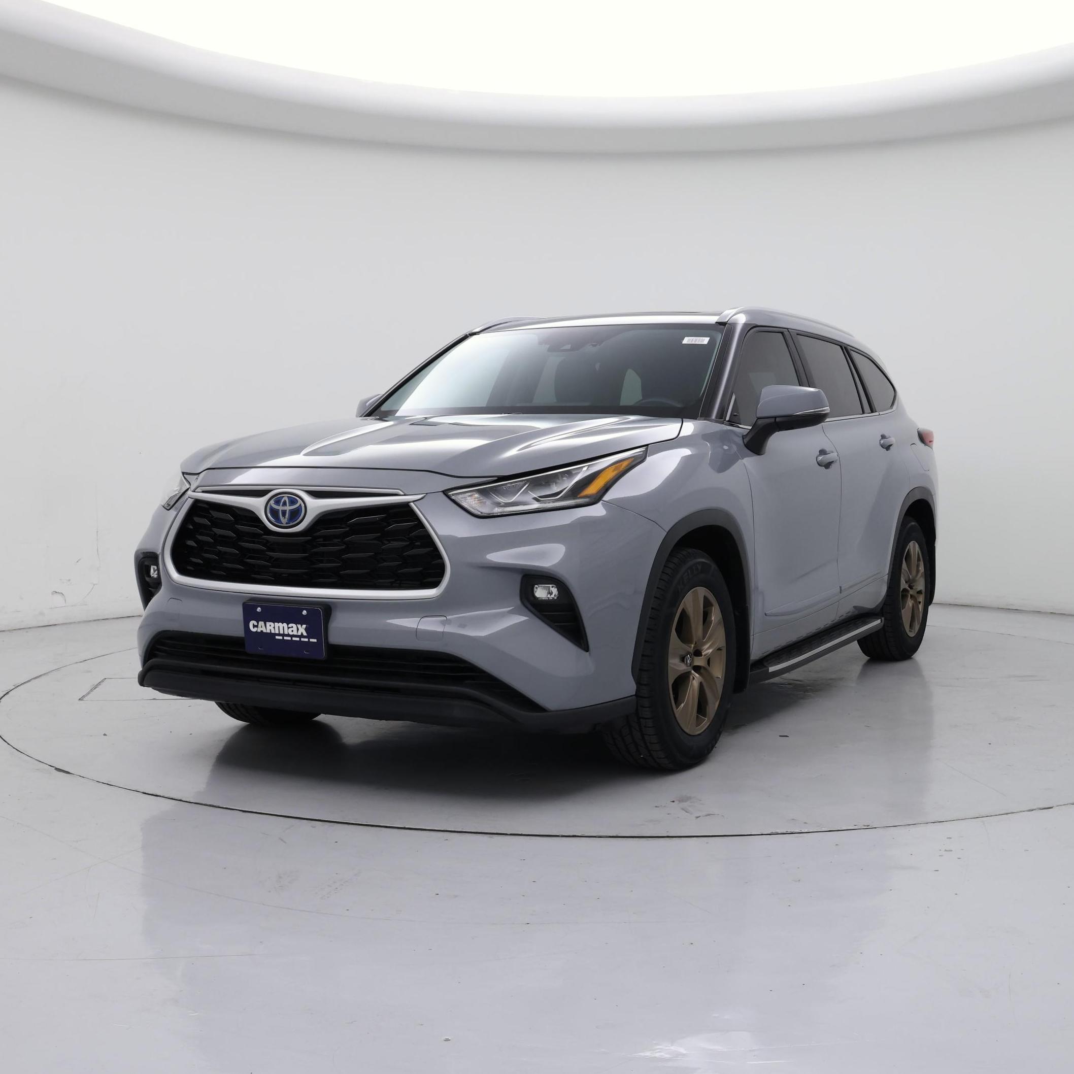 Thumbnail: 2023 Toyota Highlander - 4
