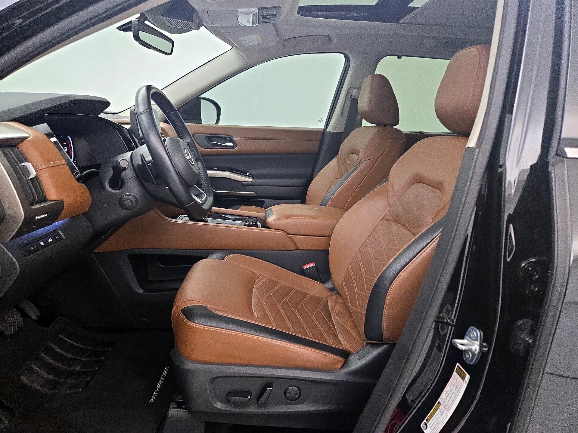 Thumbnail: 2023 Nissan Pathfinder - 11