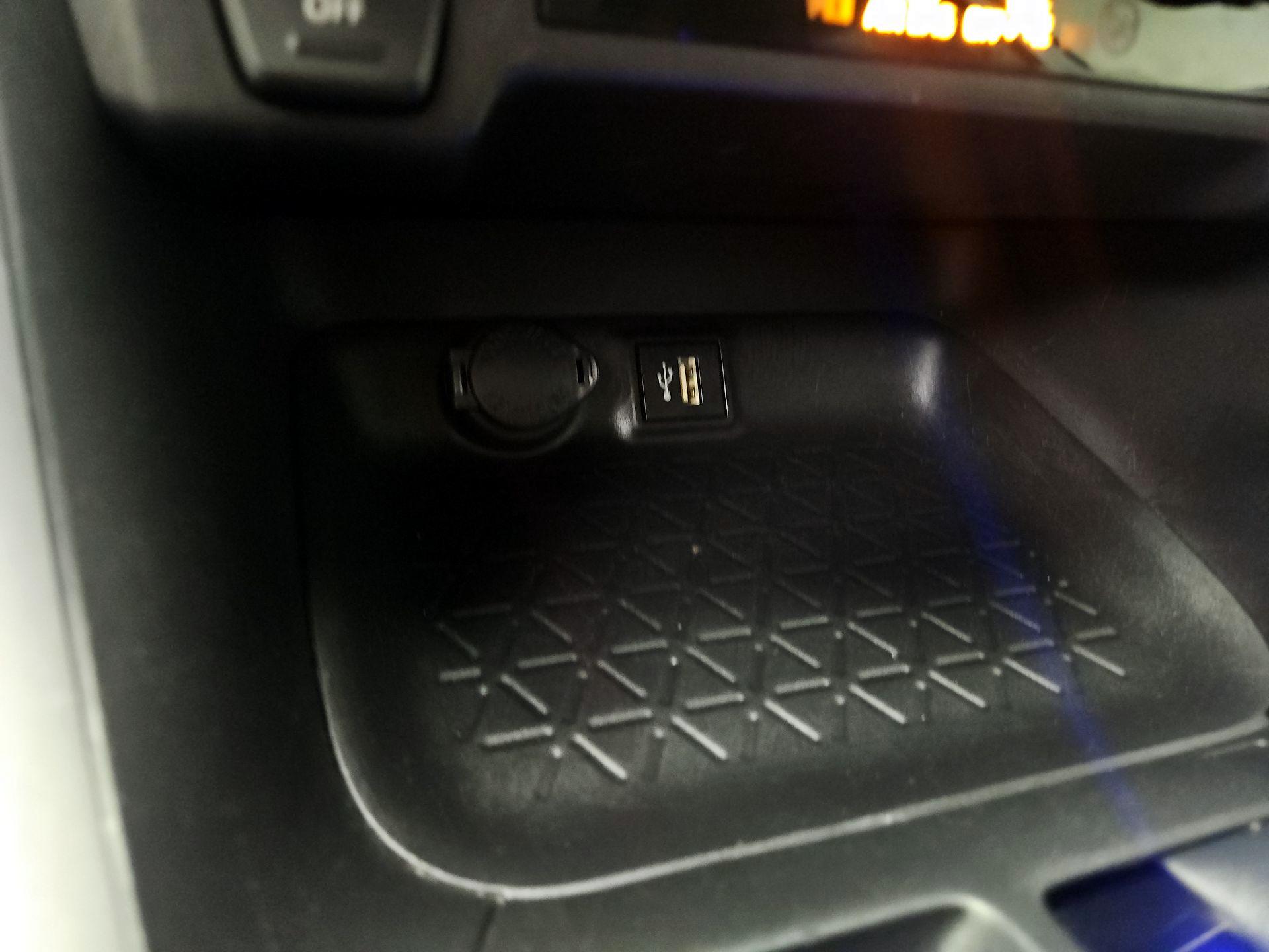 Thumbnail: 2023 Toyota RAV4 - 18