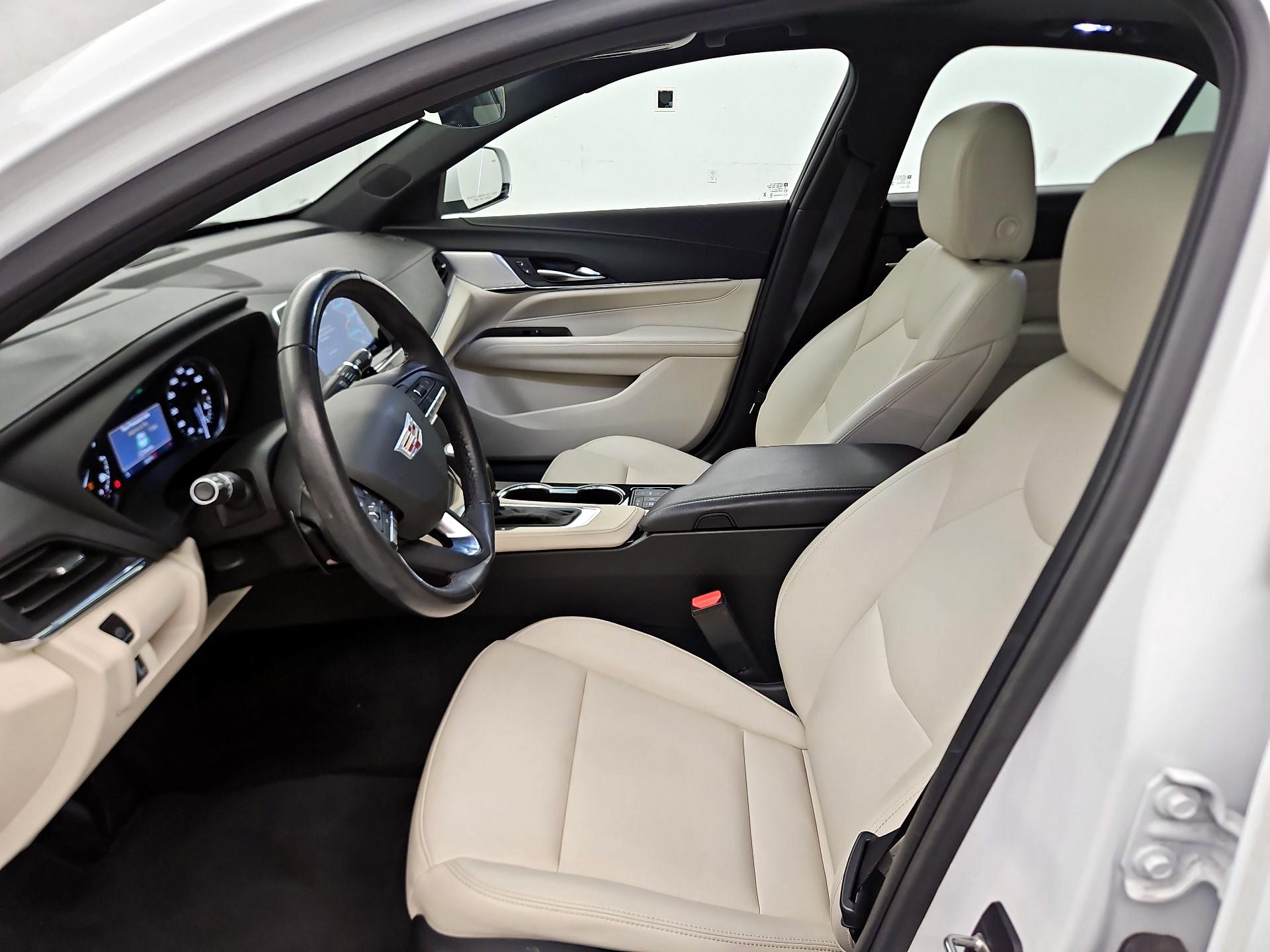 Thumbnail: 2024 Cadillac CT4 - 11