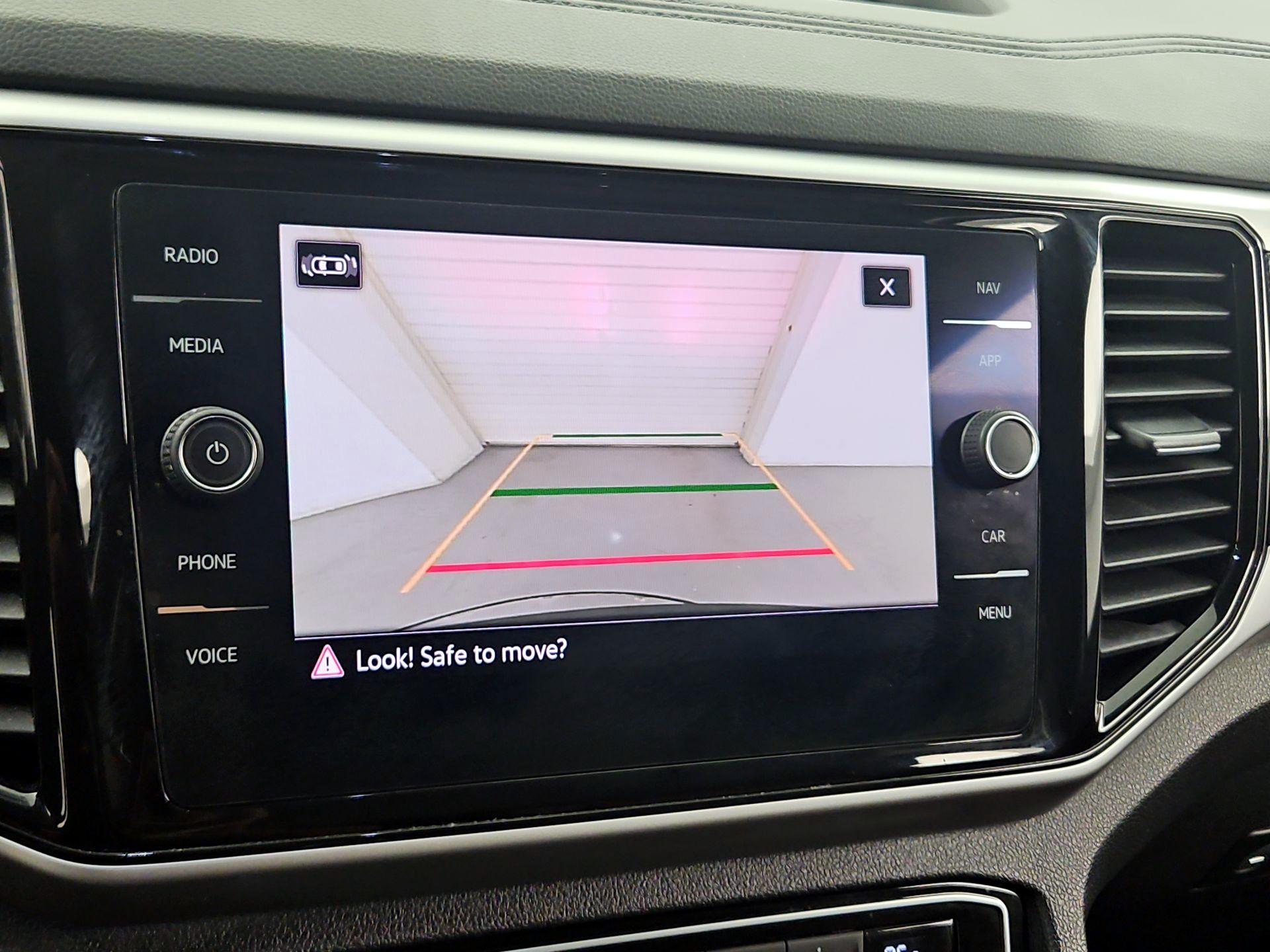 Thumbnail: 2022 Volkswagen Atlas - 15