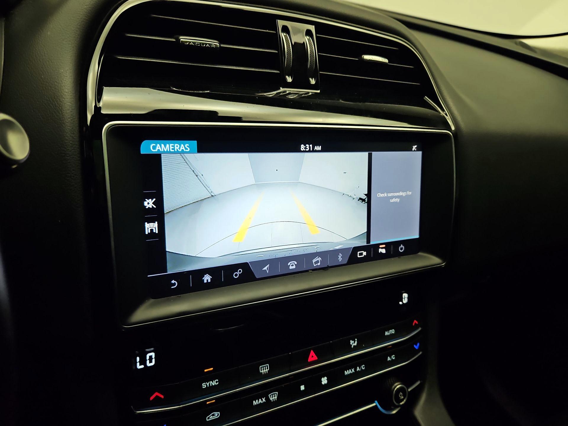 Thumbnail: 2020 Jaguar F-Pace - 15