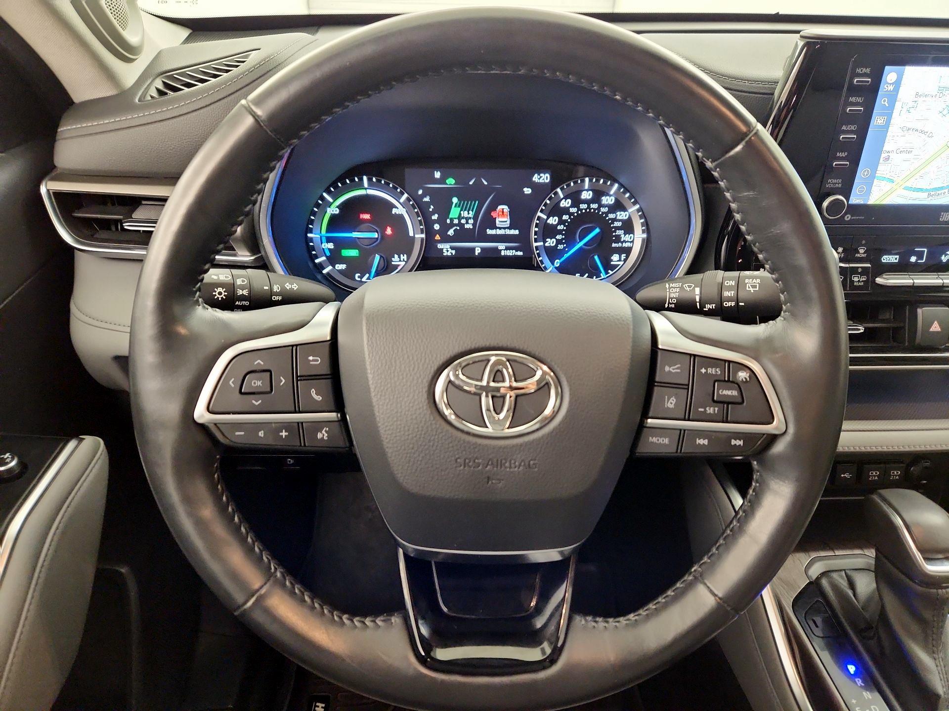 Thumbnail: 2021 Toyota Highlander - 10