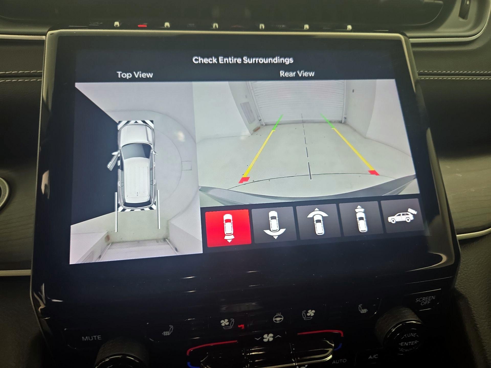 Thumbnail: 2023 Jeep Grand Cherokee - 15