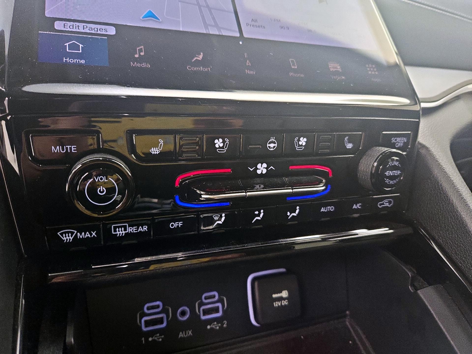 Thumbnail: 2023 Jeep Grand Cherokee - 17