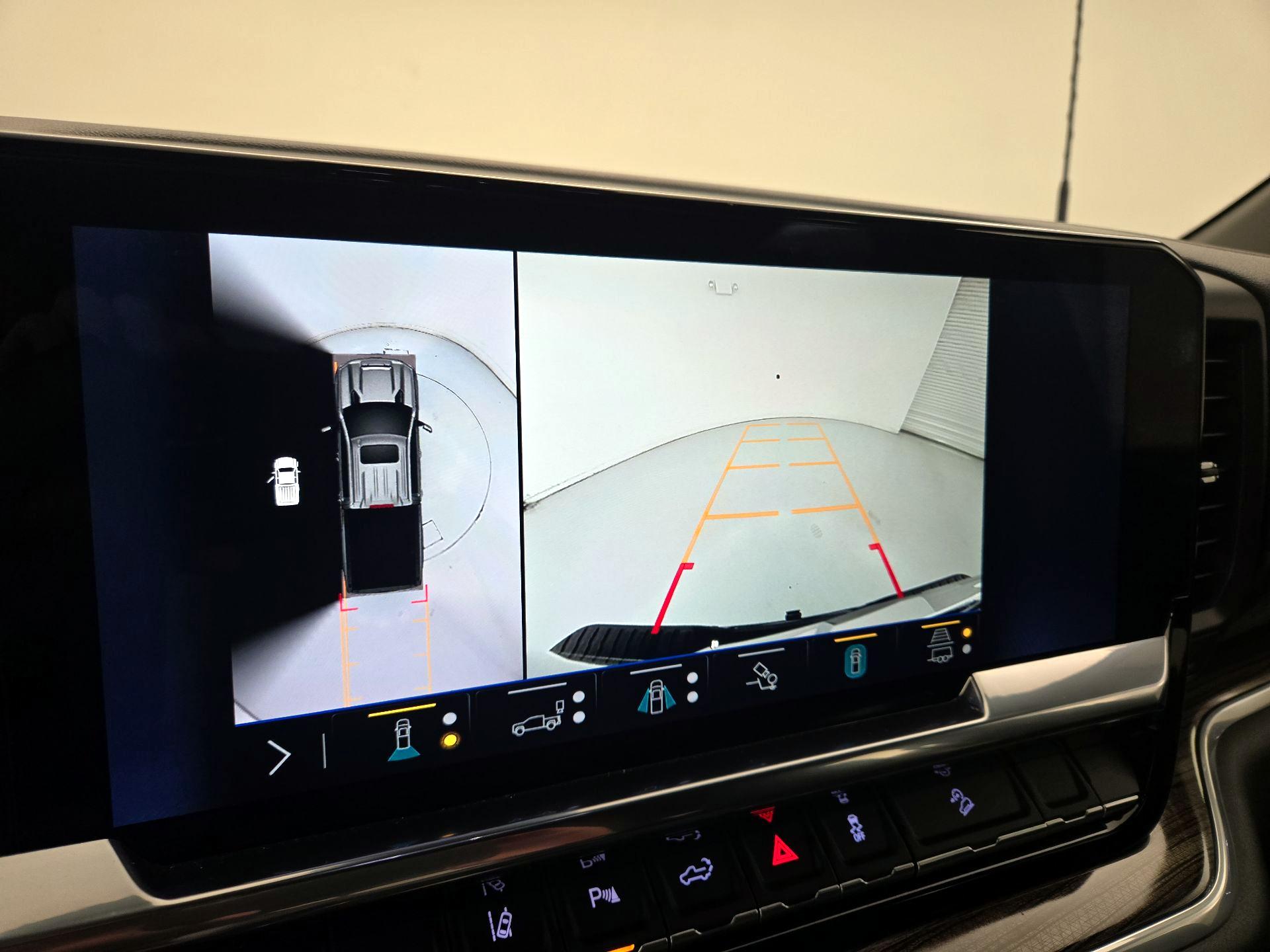 Thumbnail: 2025 Chevrolet Silverado 2500 - 15