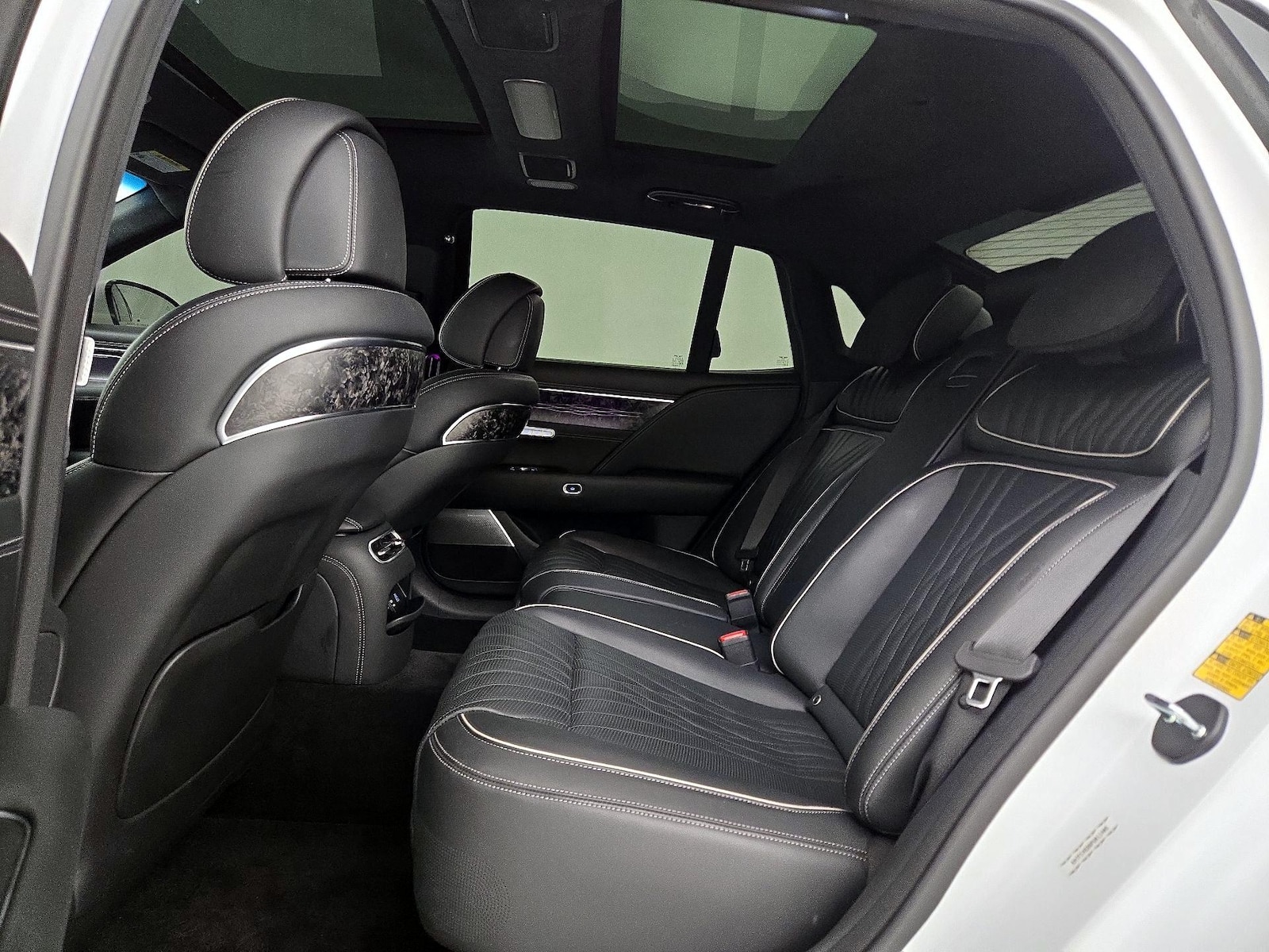 2023 GENESIS G90 Base - Photo 22