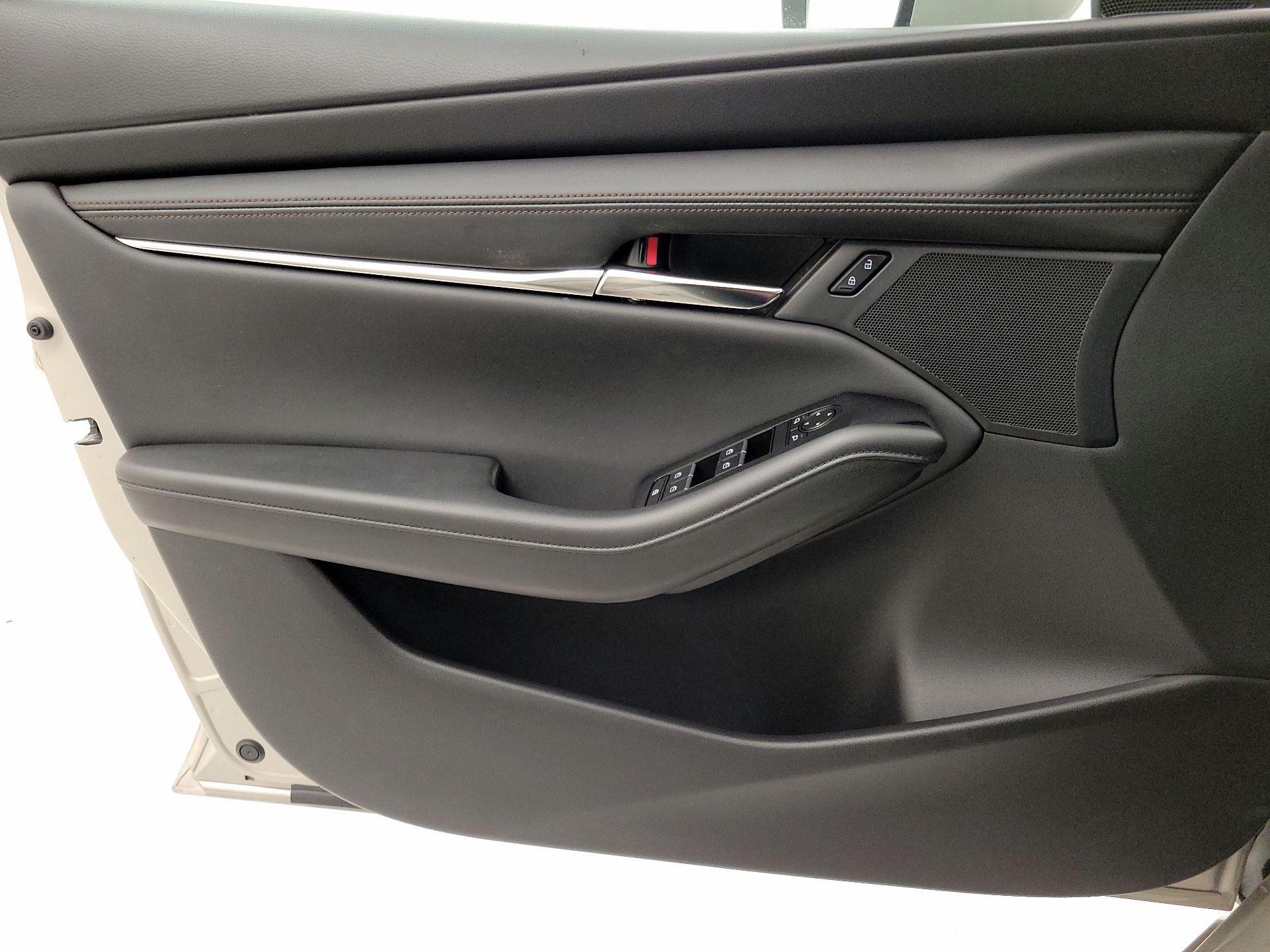 Thumbnail: 2025 Mazda Mazda3 - 12