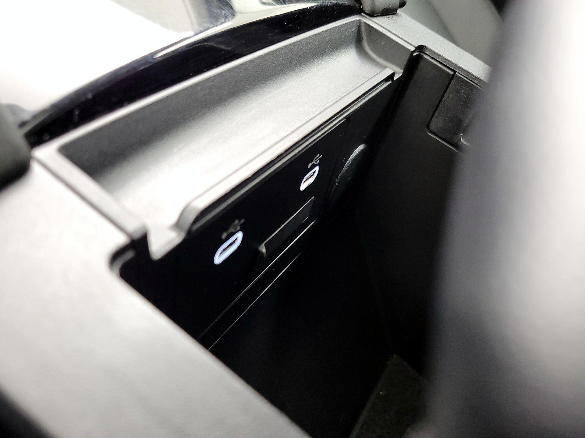 Thumbnail: 2025 Mazda Mazda3 - 18