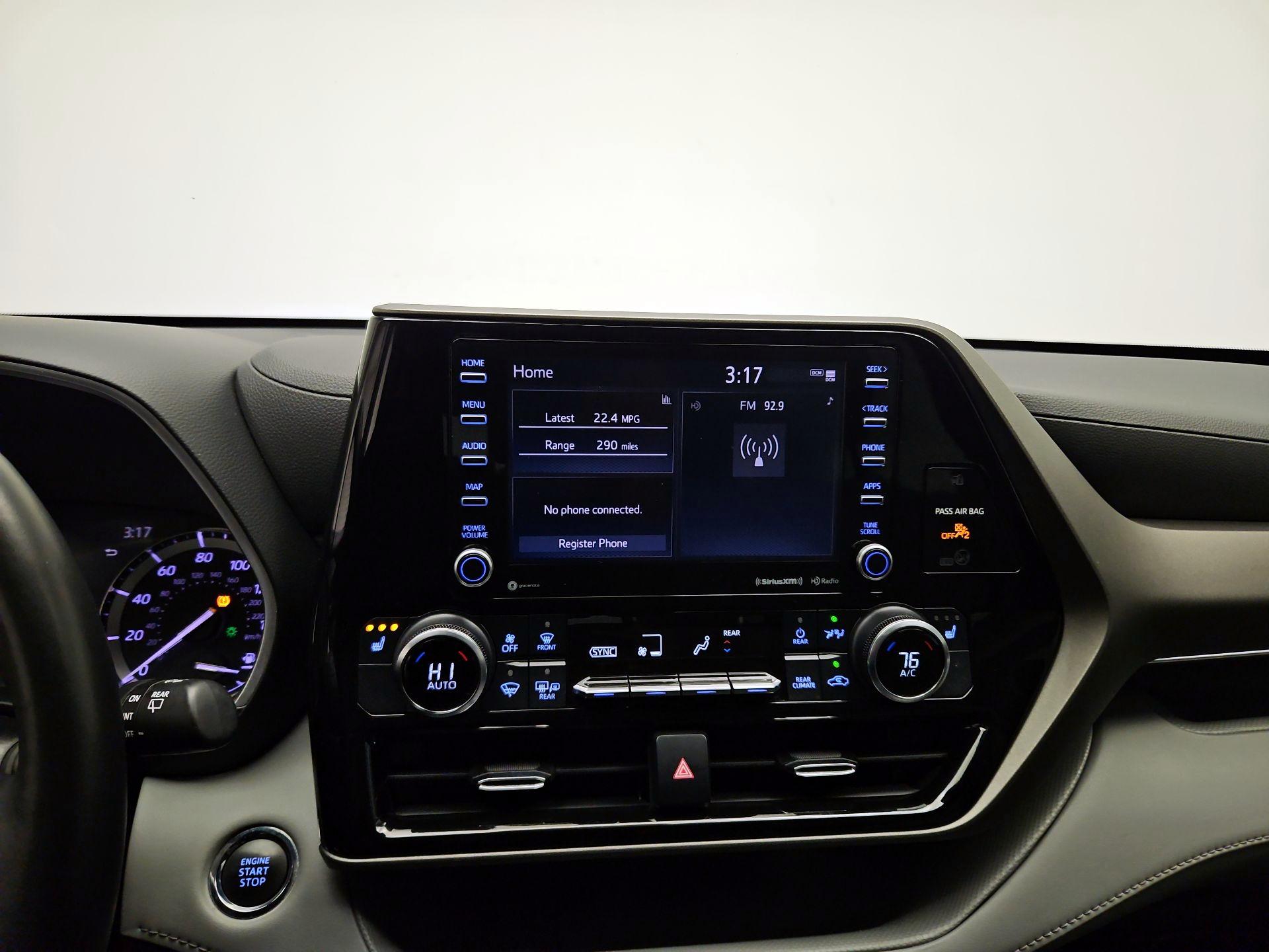 Thumbnail: 2022 Toyota Highlander - 14