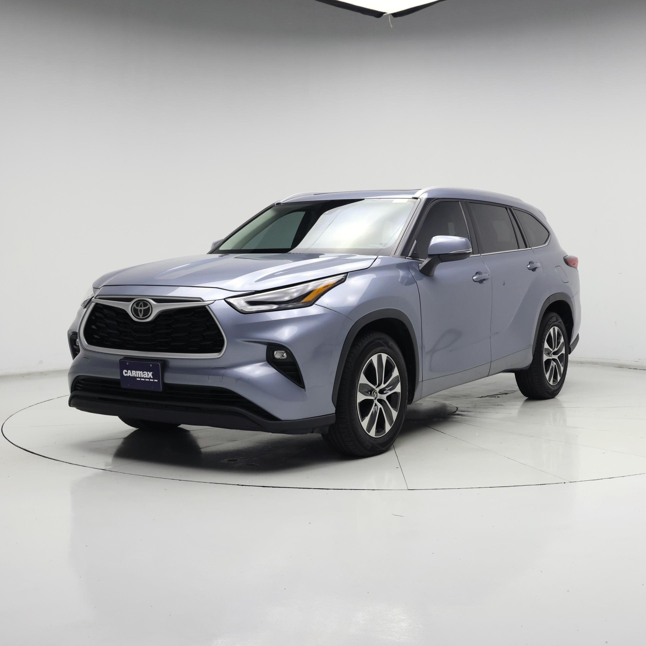 Thumbnail: 2022 Toyota Highlander - 4