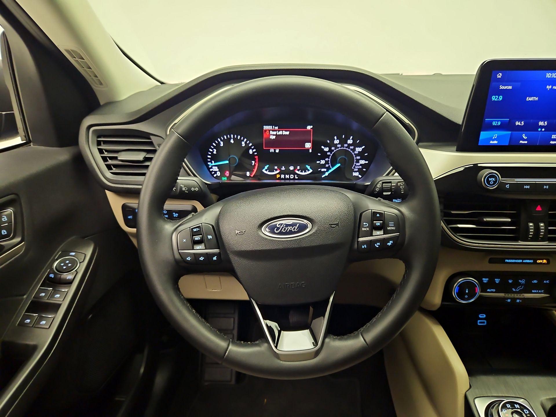 Thumbnail: 2022 Ford Escape - 10