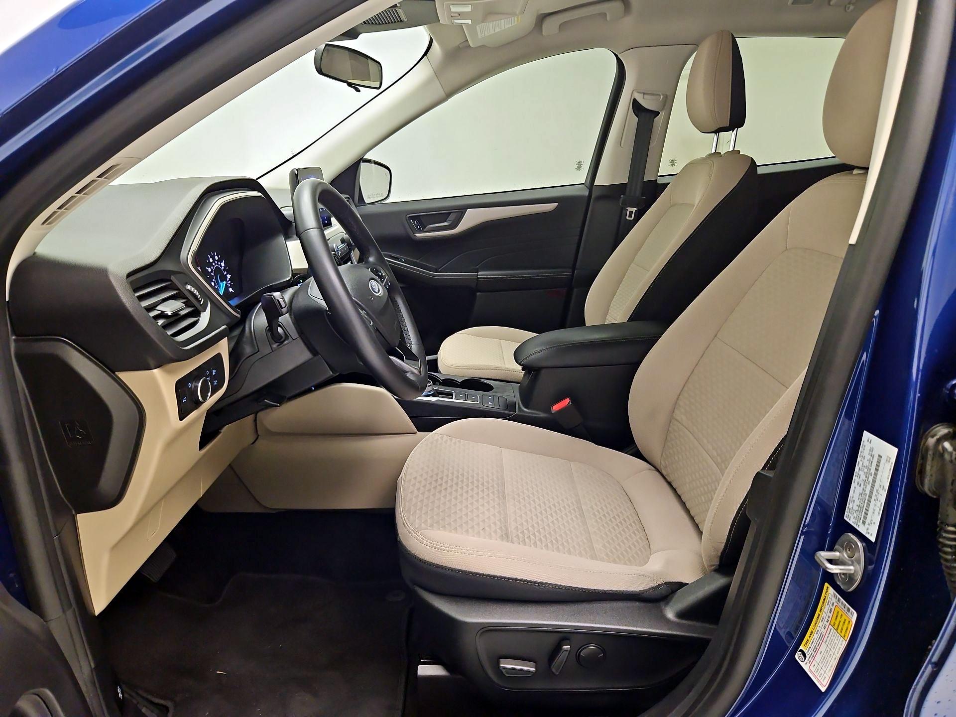 Thumbnail: 2022 Ford Escape - 11