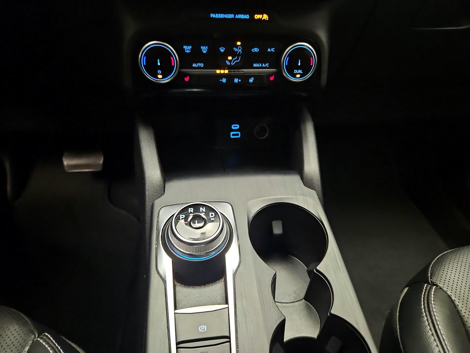 Thumbnail: 2022 Ford Escape - 17