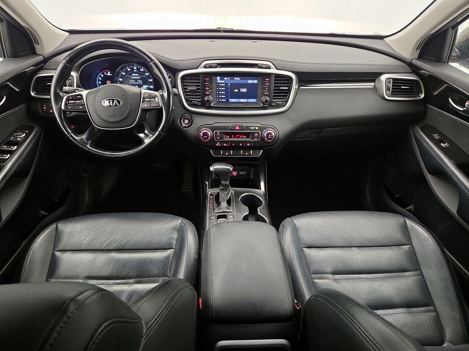 Thumbnail: 2019 Kia Sorento - 9