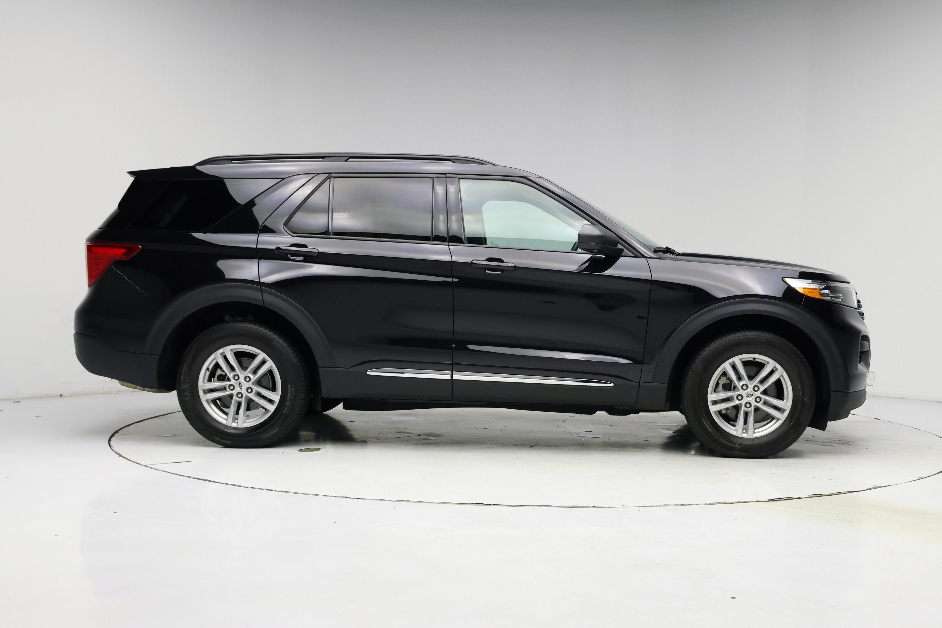 Thumbnail: 2024 Ford Explorer - 7