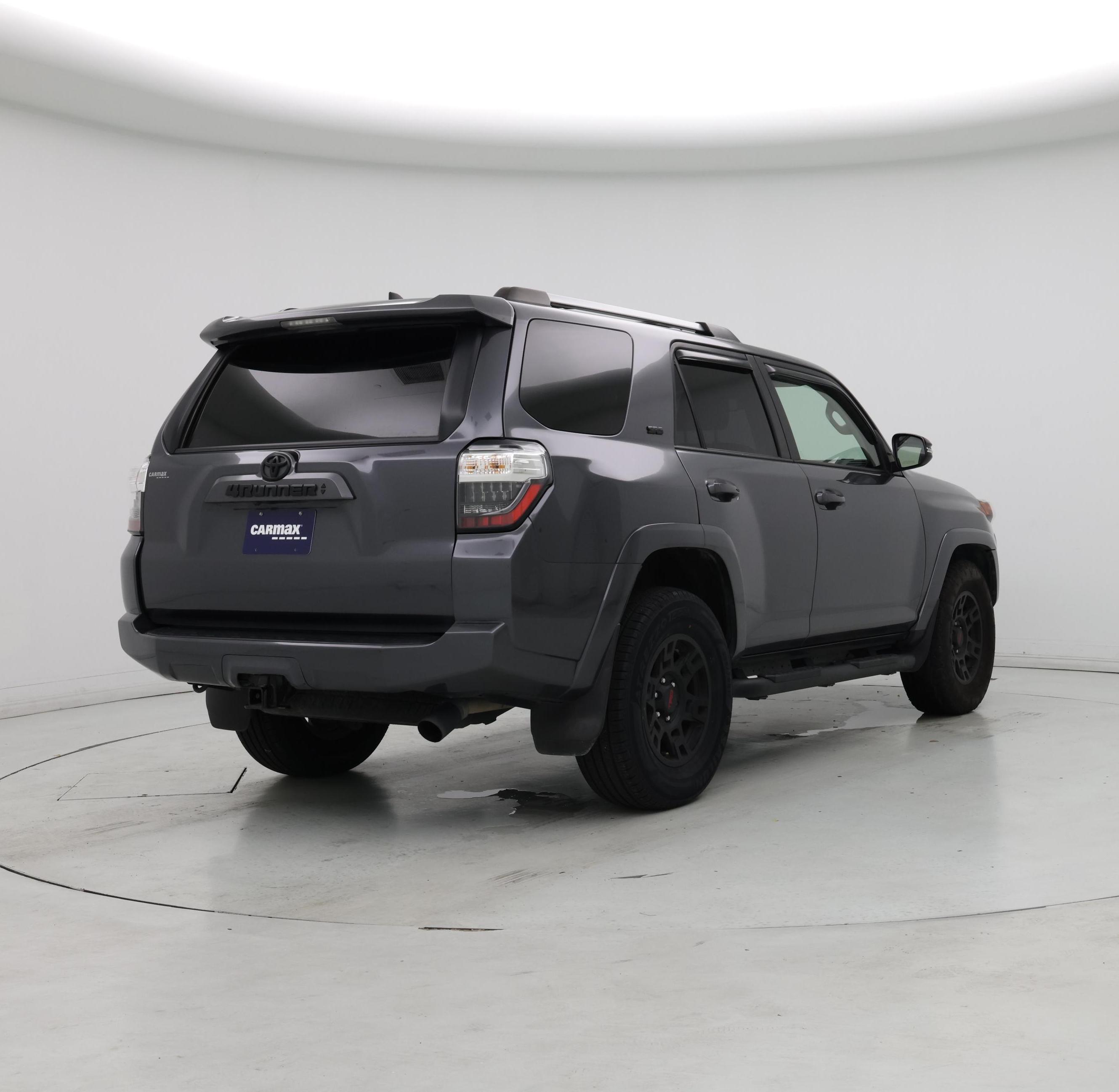 Thumbnail: 2022 Toyota 4Runner - 8