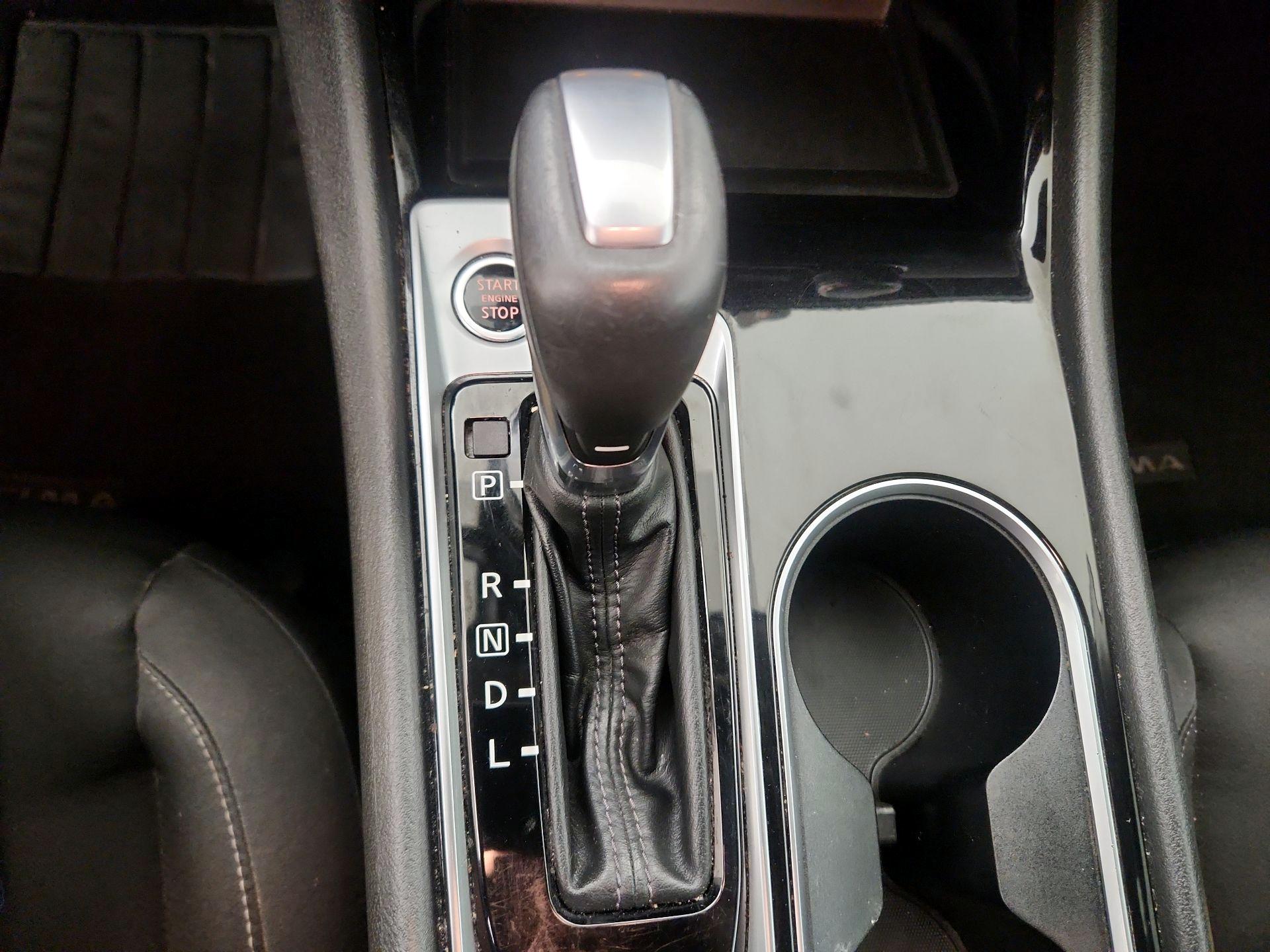 Thumbnail: 2021 Nissan Altima - 17