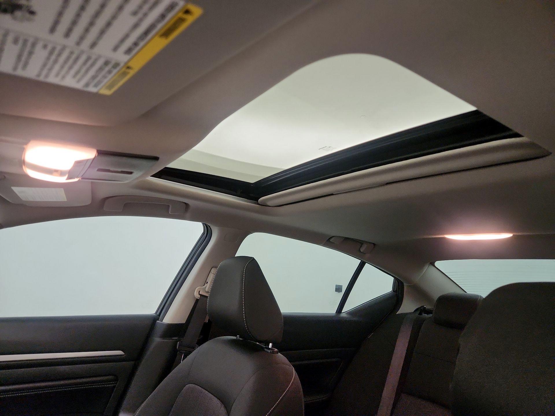 Thumbnail: 2021 Nissan Altima - 19